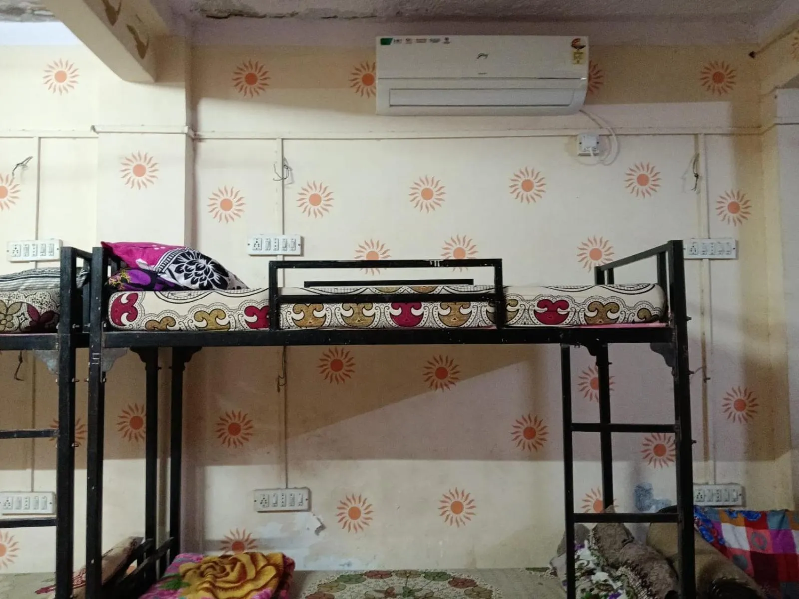 bunk bed, Bed in Jamna Vilas Guest House and Restaurant