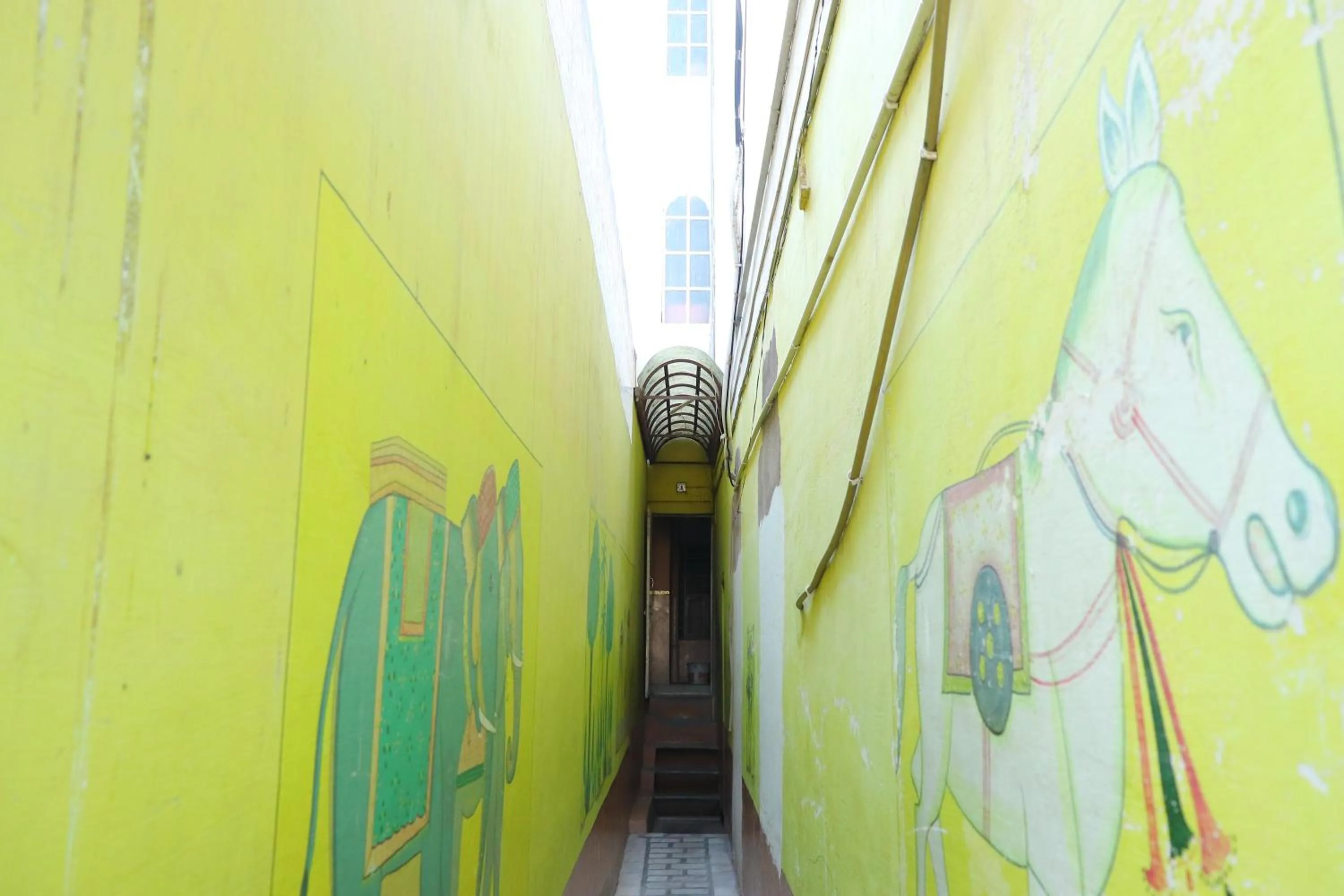 Property building in Jamna Vilas Guest House and Restaurant