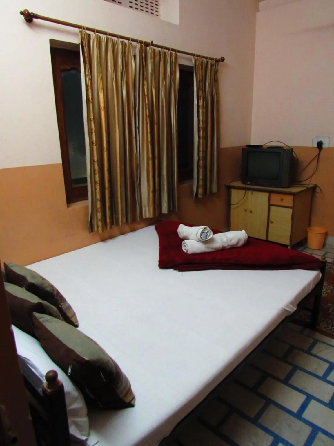 TV and multimedia, Bed in Jamna Vilas Guest House and Restaurant