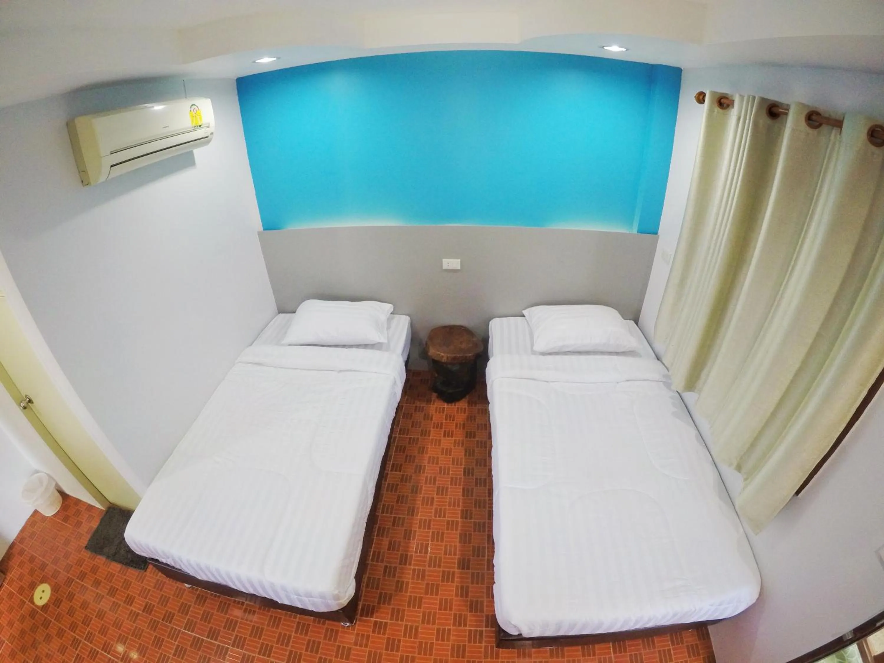 Bedroom, Bed in T & T Hostel Kanchanaburi