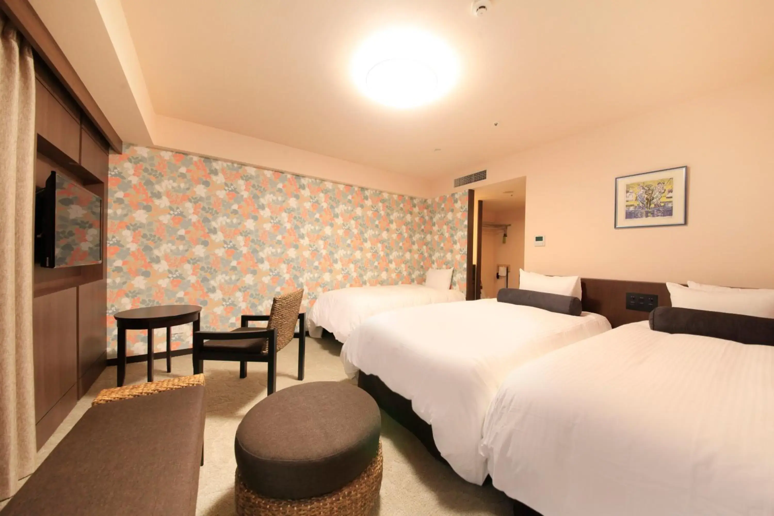 Twin Room with Extra Bed - Smoking in Richmond Hotel Naha Kumoji Twin Room with Extra Bed - Smoking in Richmond Hotel Naha Kumoji