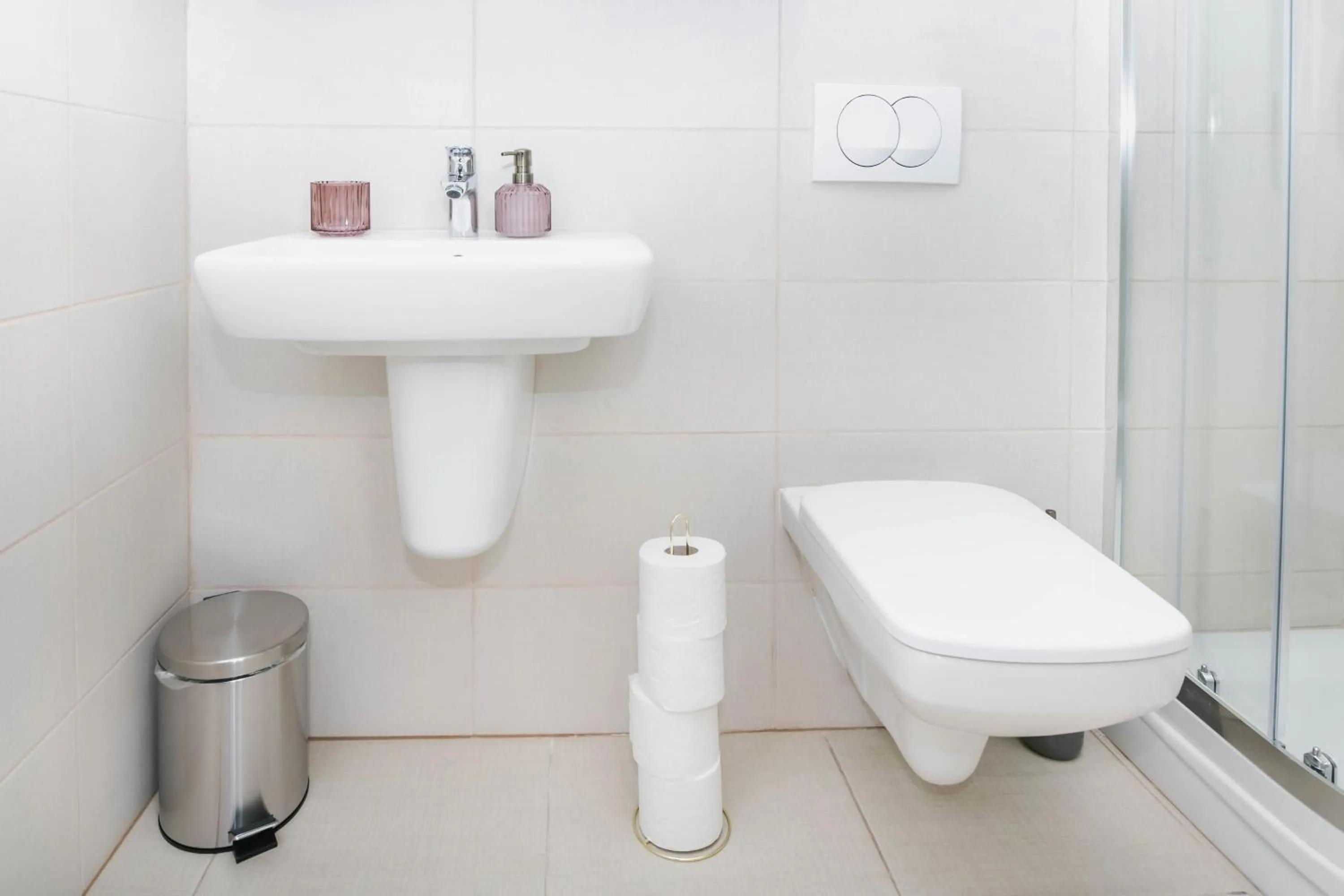 Shower in Elisabeth Downtown Apartments by FirstHost