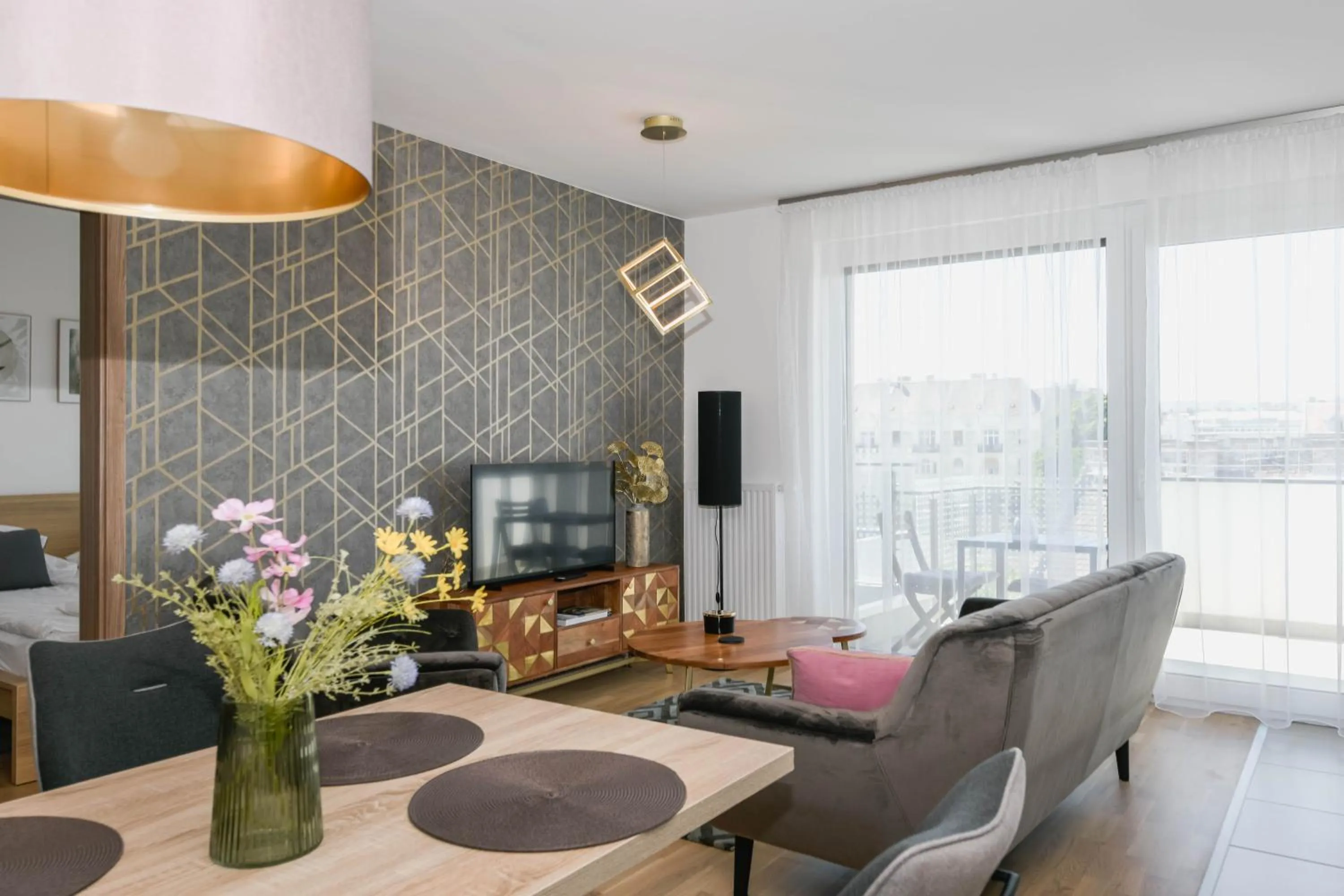 Communal lounge/ TV room in Elisabeth Downtown Apartments by FirstHost