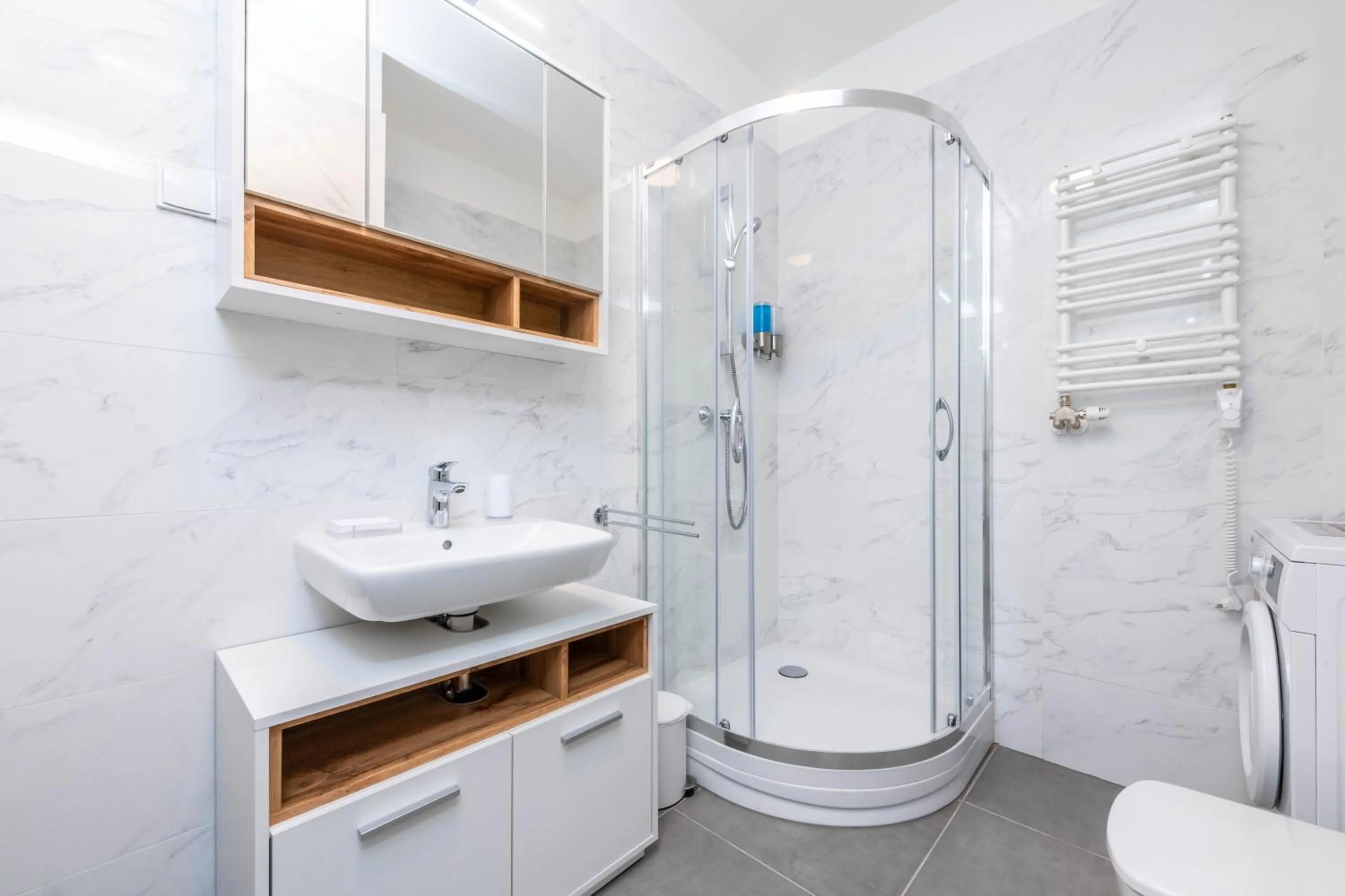 Shower in Elisabeth Downtown Apartments by FirstHost