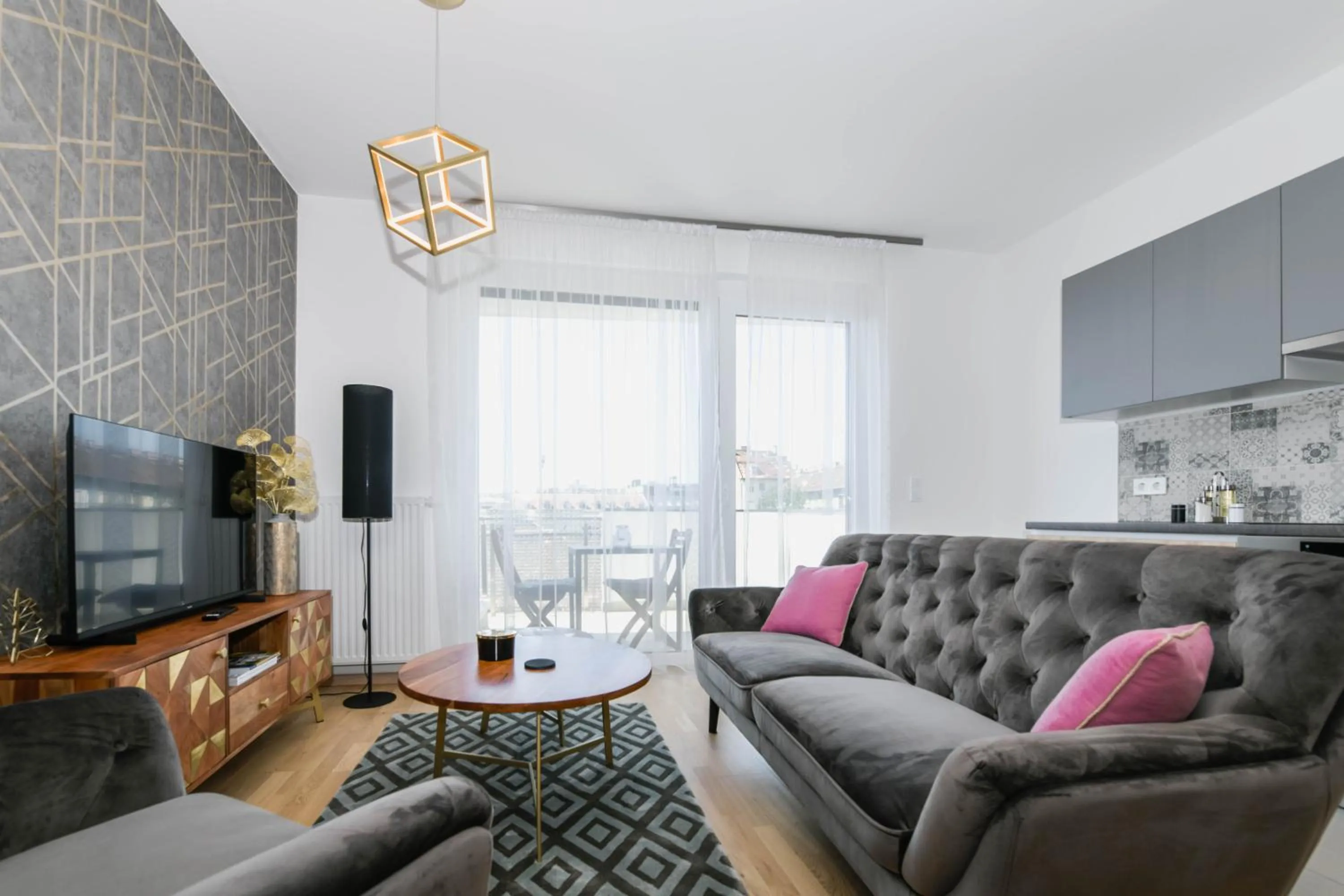 Communal lounge/ TV room in Elisabeth Downtown Apartments by FirstHost