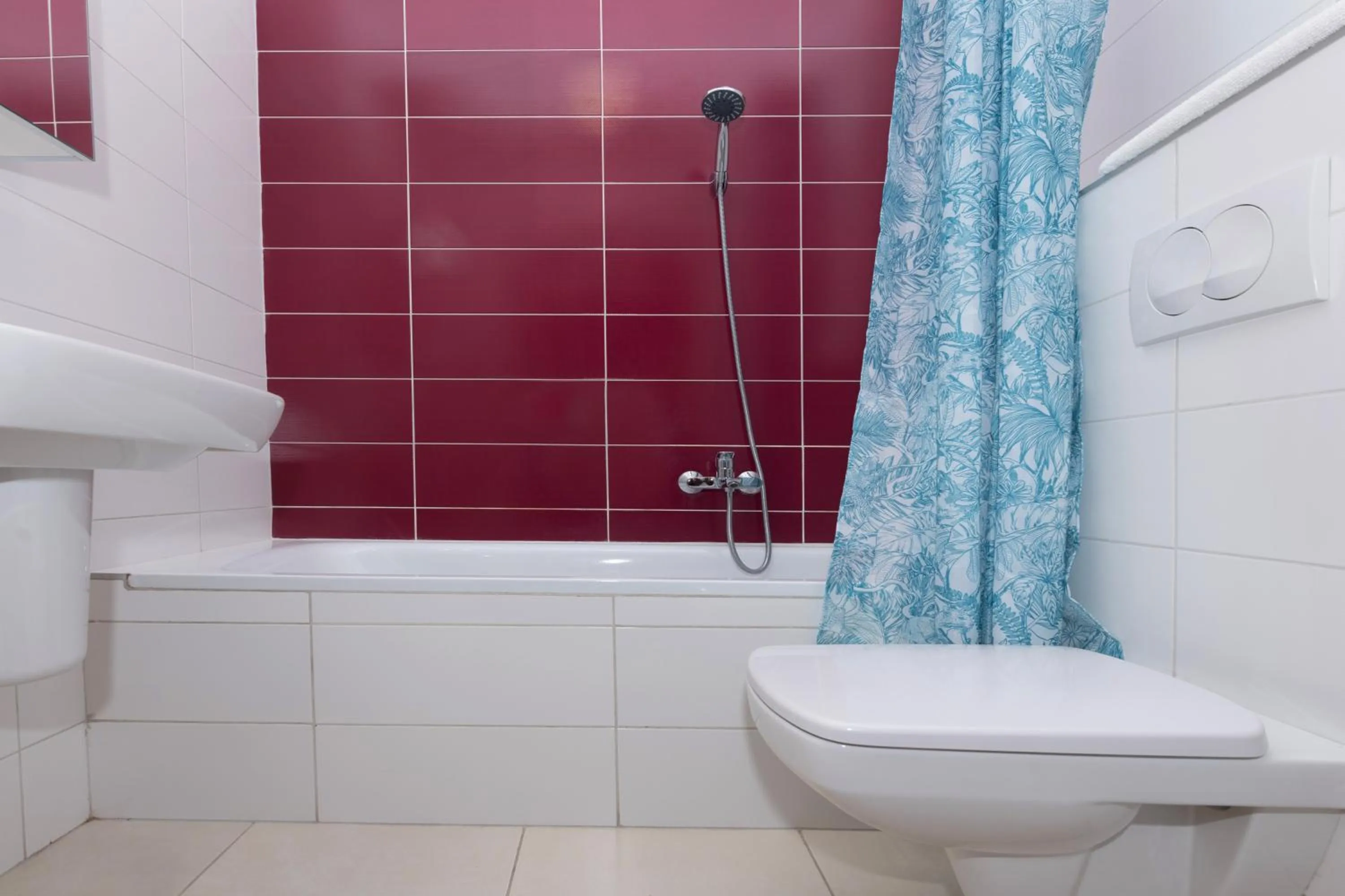 Shower in Elisabeth Downtown Apartments by FirstHost