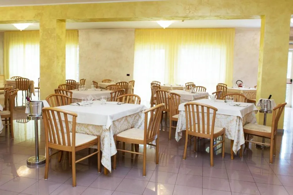Restaurant/places to eat in Hotel Parthenius Cirella di Diamante