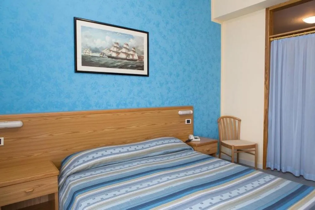 Bedroom, Bed in Hotel Parthenius Cirella di Diamante