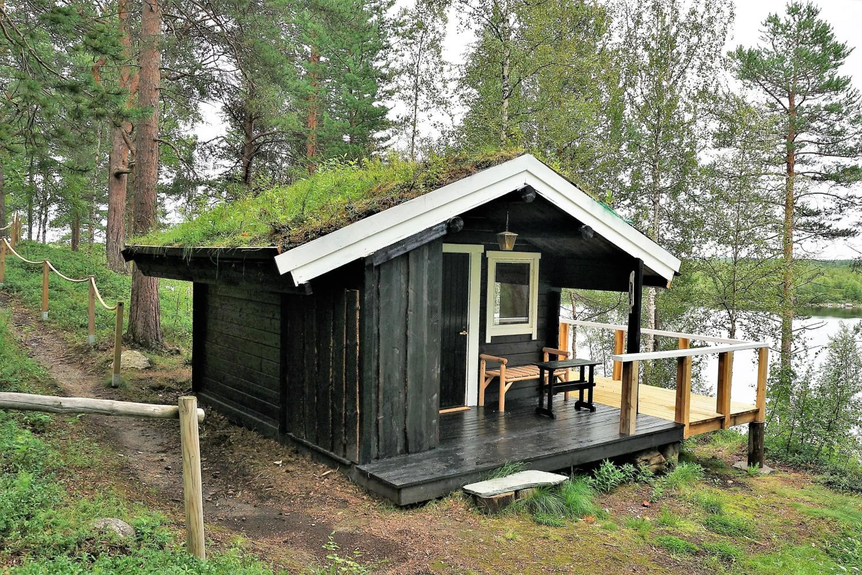 Property building in BIRK bed & birds