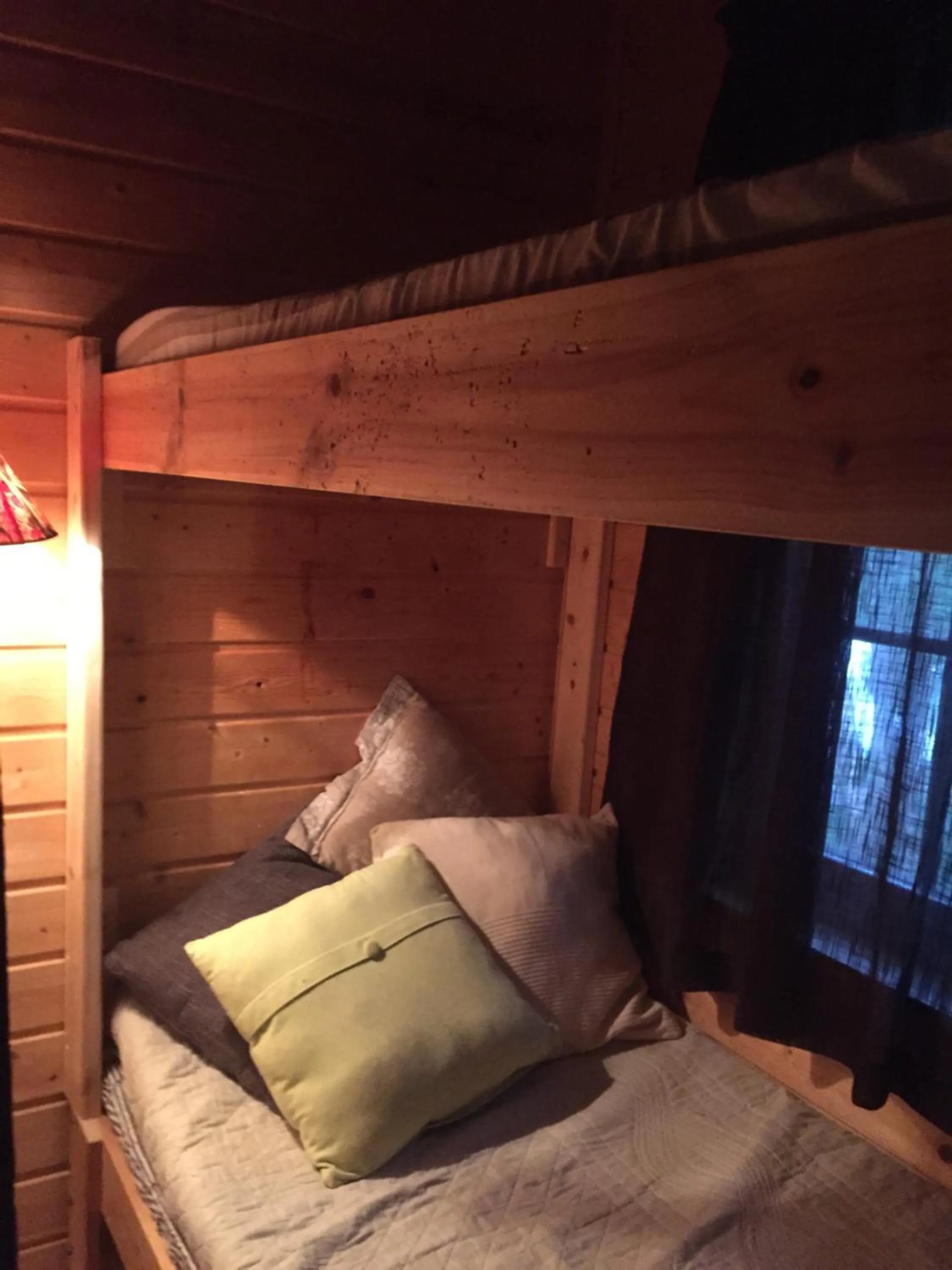 Bed in BIRK bed & birds