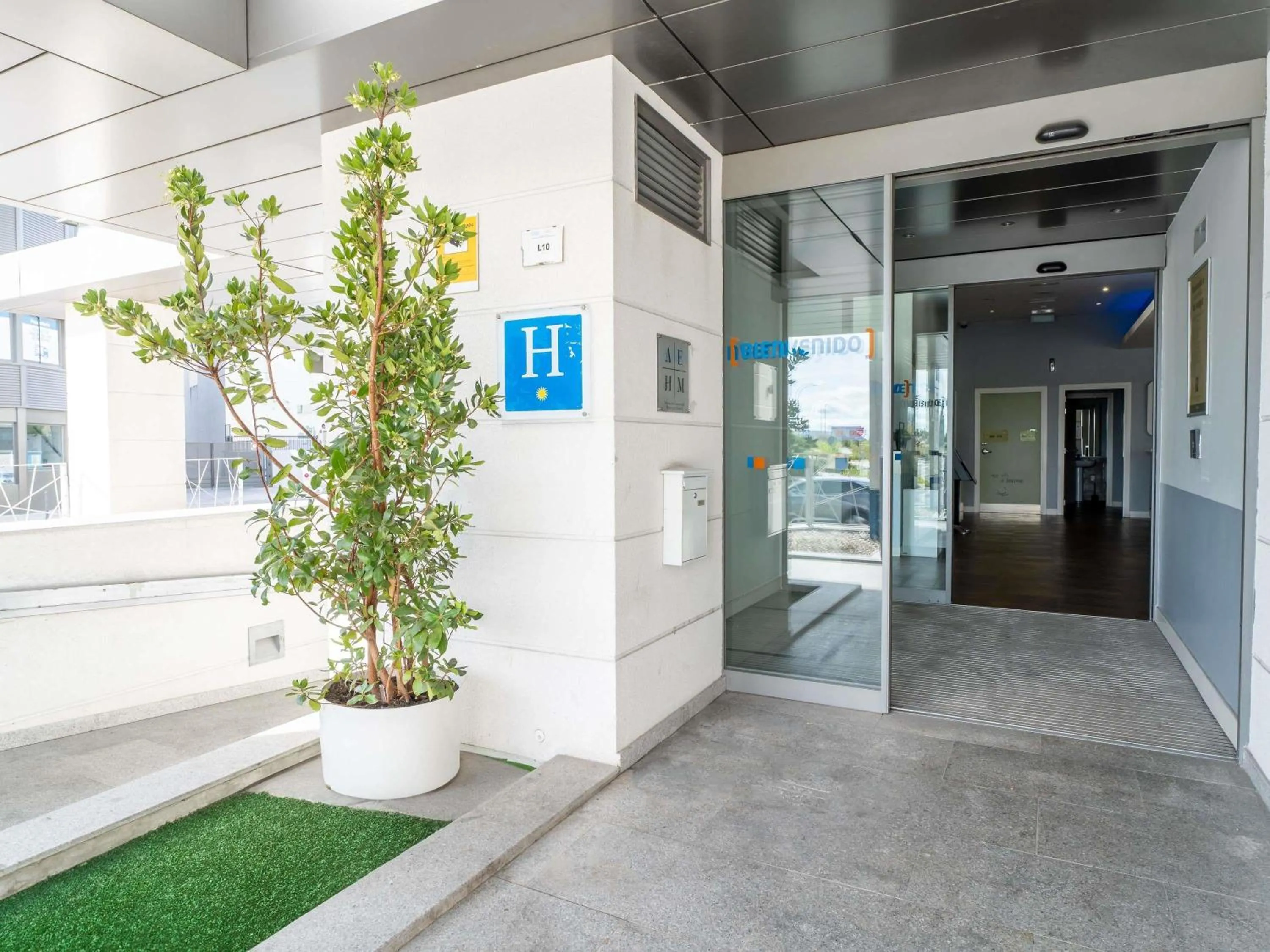 Property building in Ibis Budget Madrid Vallecas