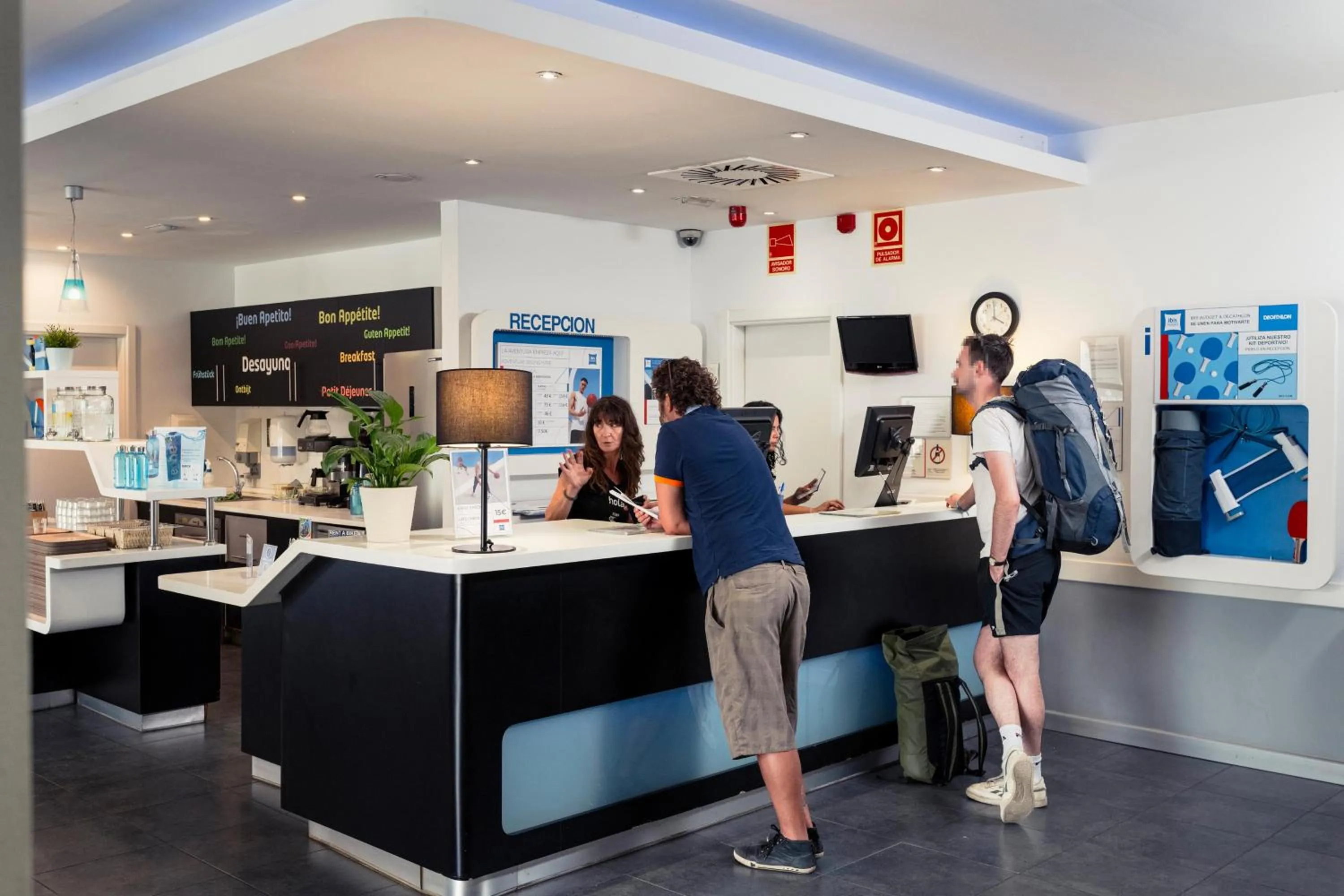 Lobby or reception in Ibis Budget Málaga Centro