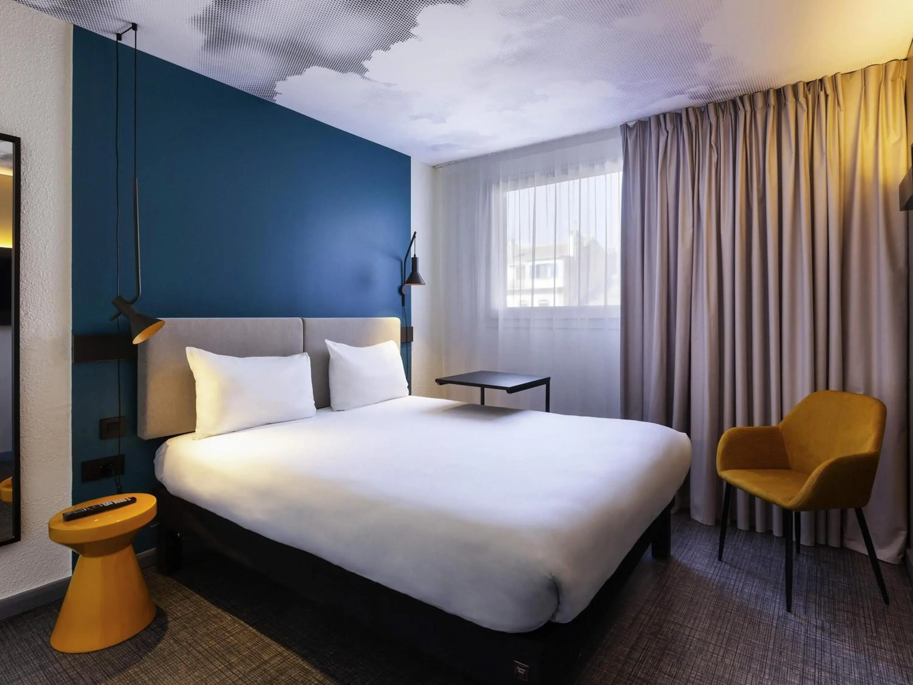 Standard Double Room in Ibis Marseille Centre Prefecture Standard Double Room in Ibis Marseille Centre Prefecture