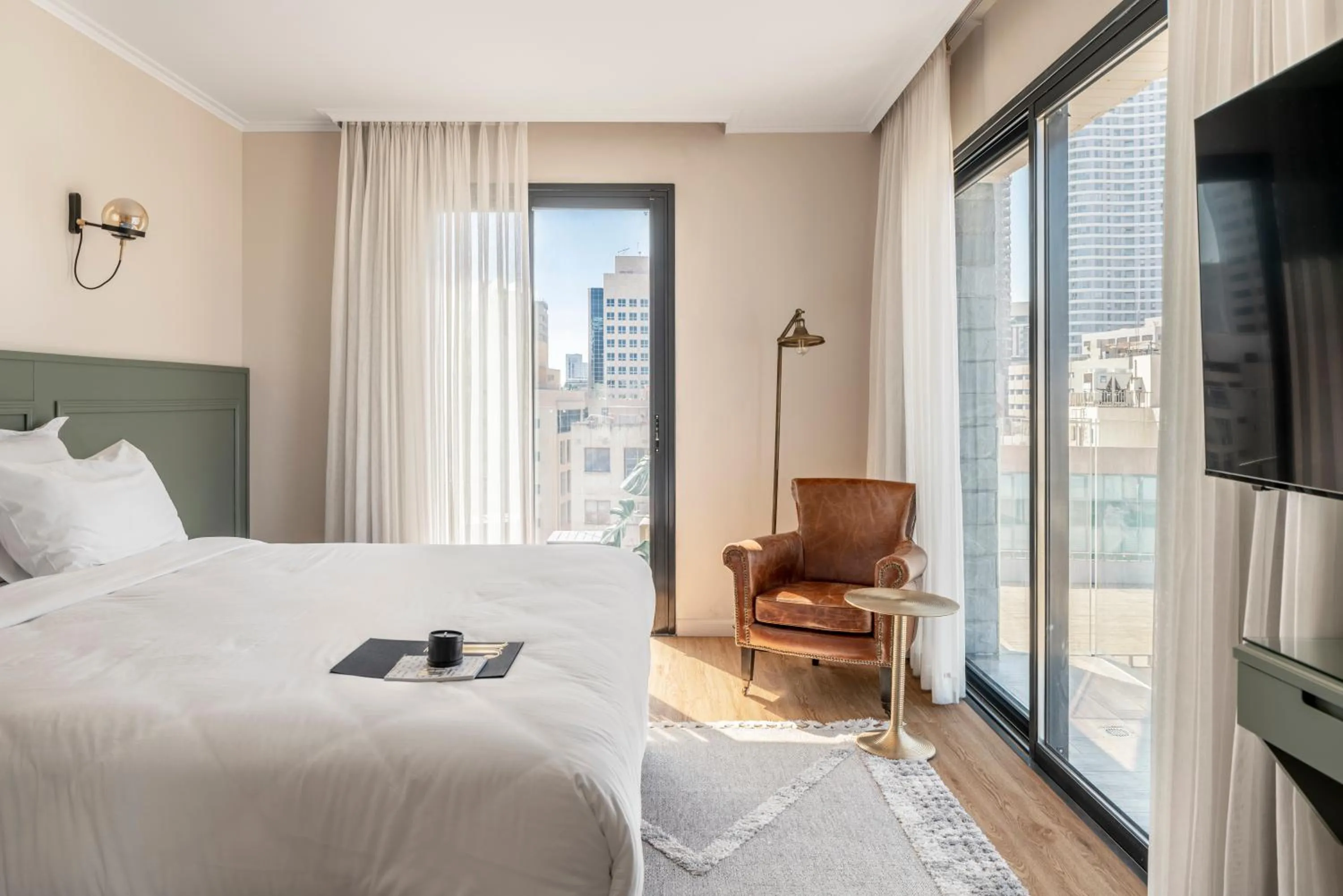 Bed in Jo Shtibel Tel-Aviv