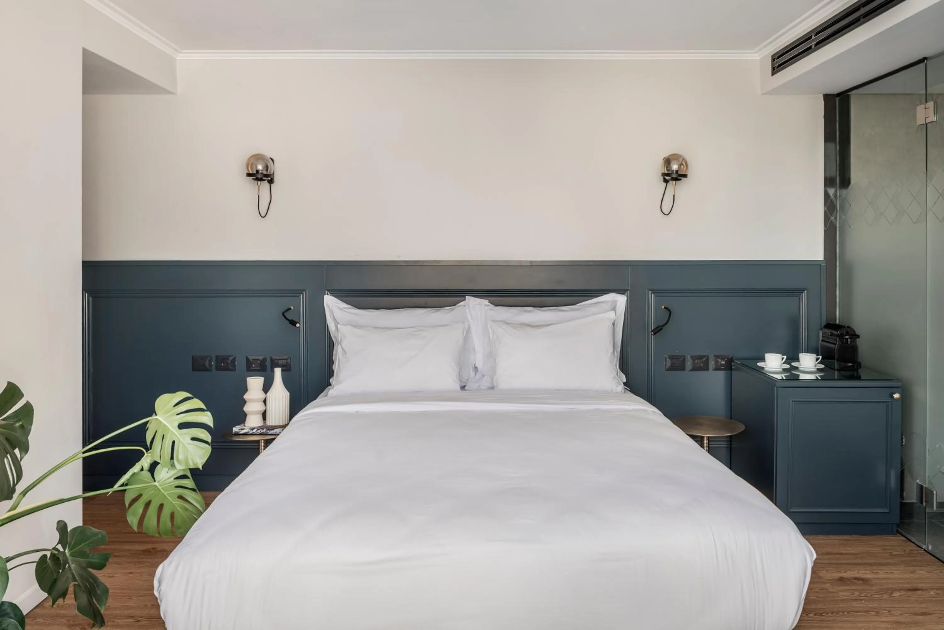 Bed in Jo Shtibel Tel-Aviv