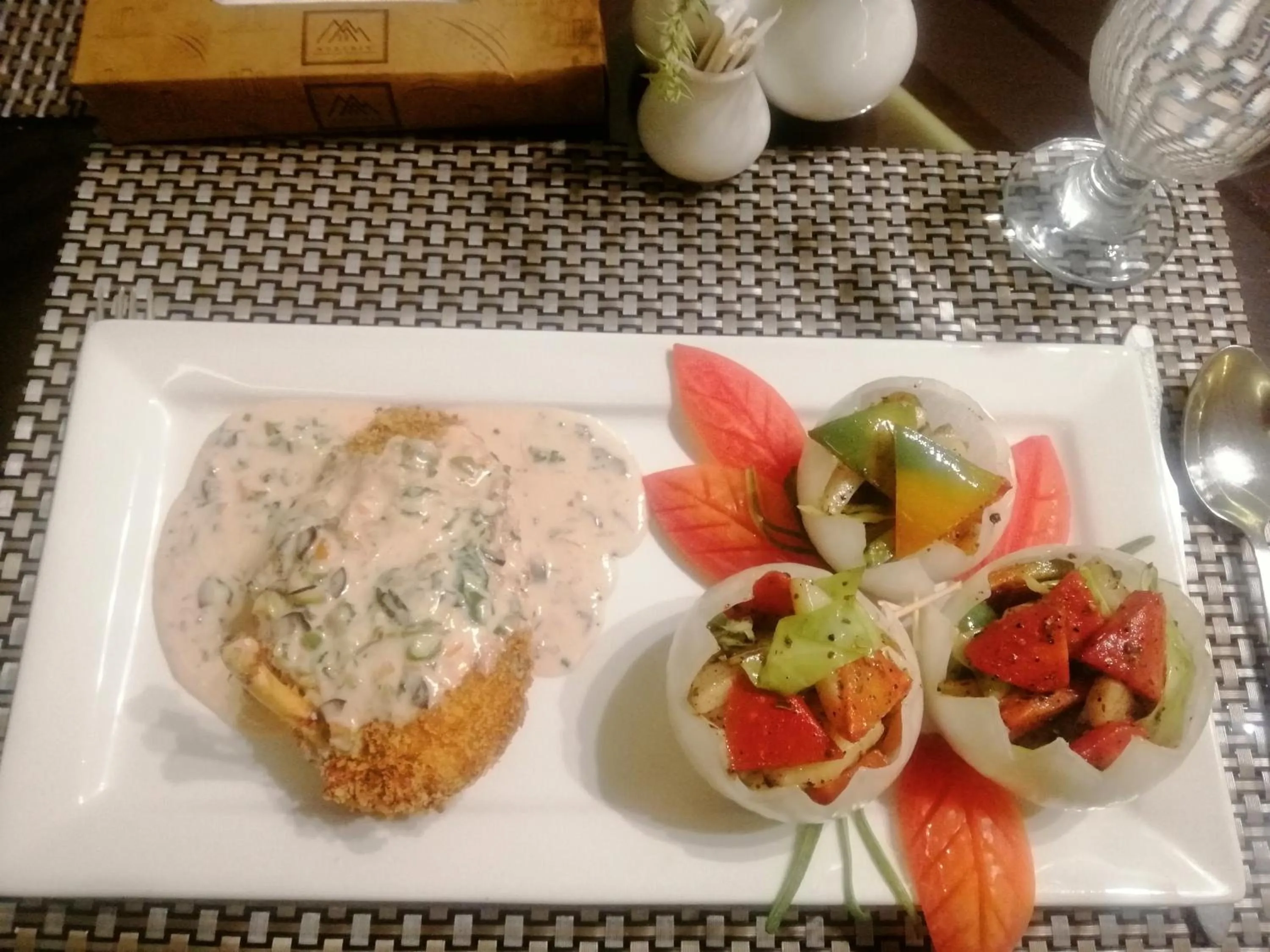 Restaurant/places to eat in Swat Palace Hotel By Northin