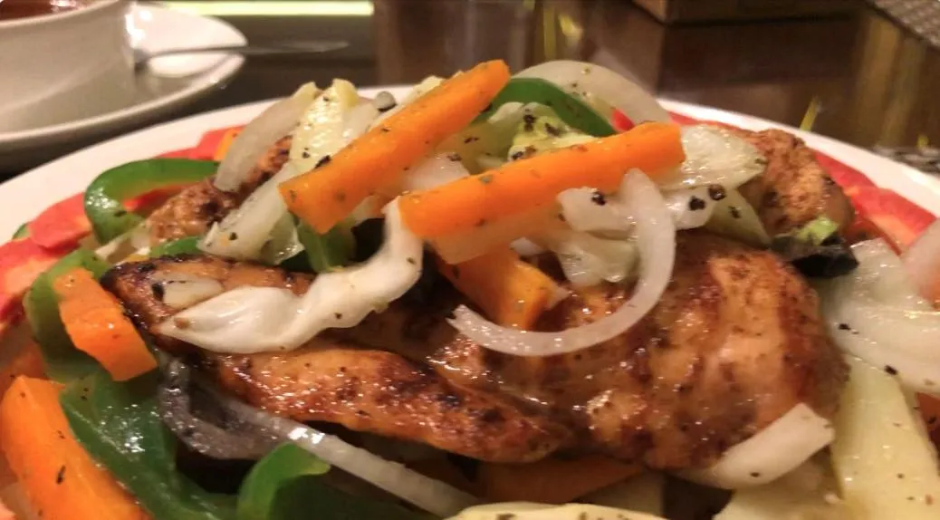 Restaurant/places to eat in Swat Palace Hotel By Northin