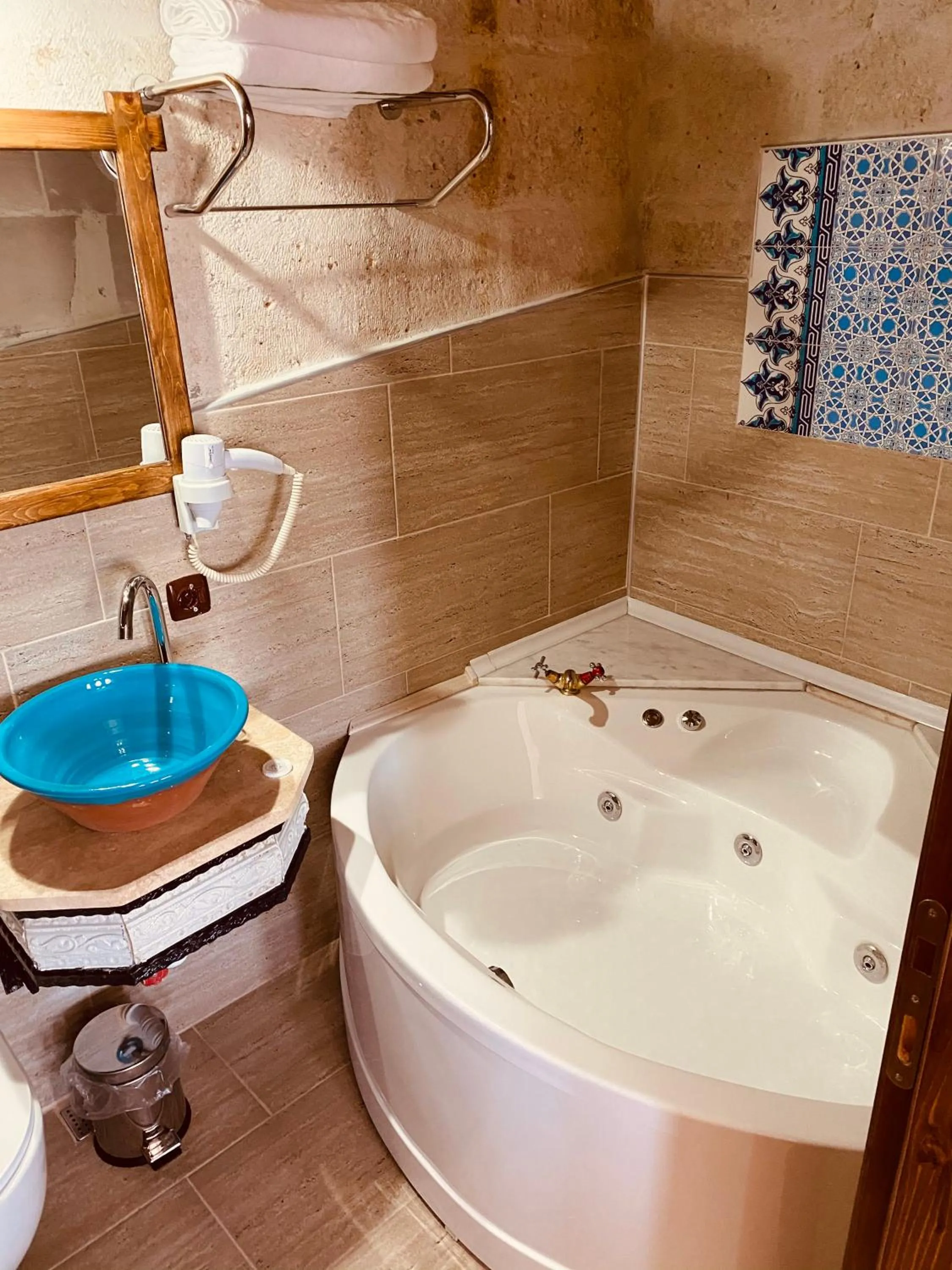 Zuwinasa House Hotel