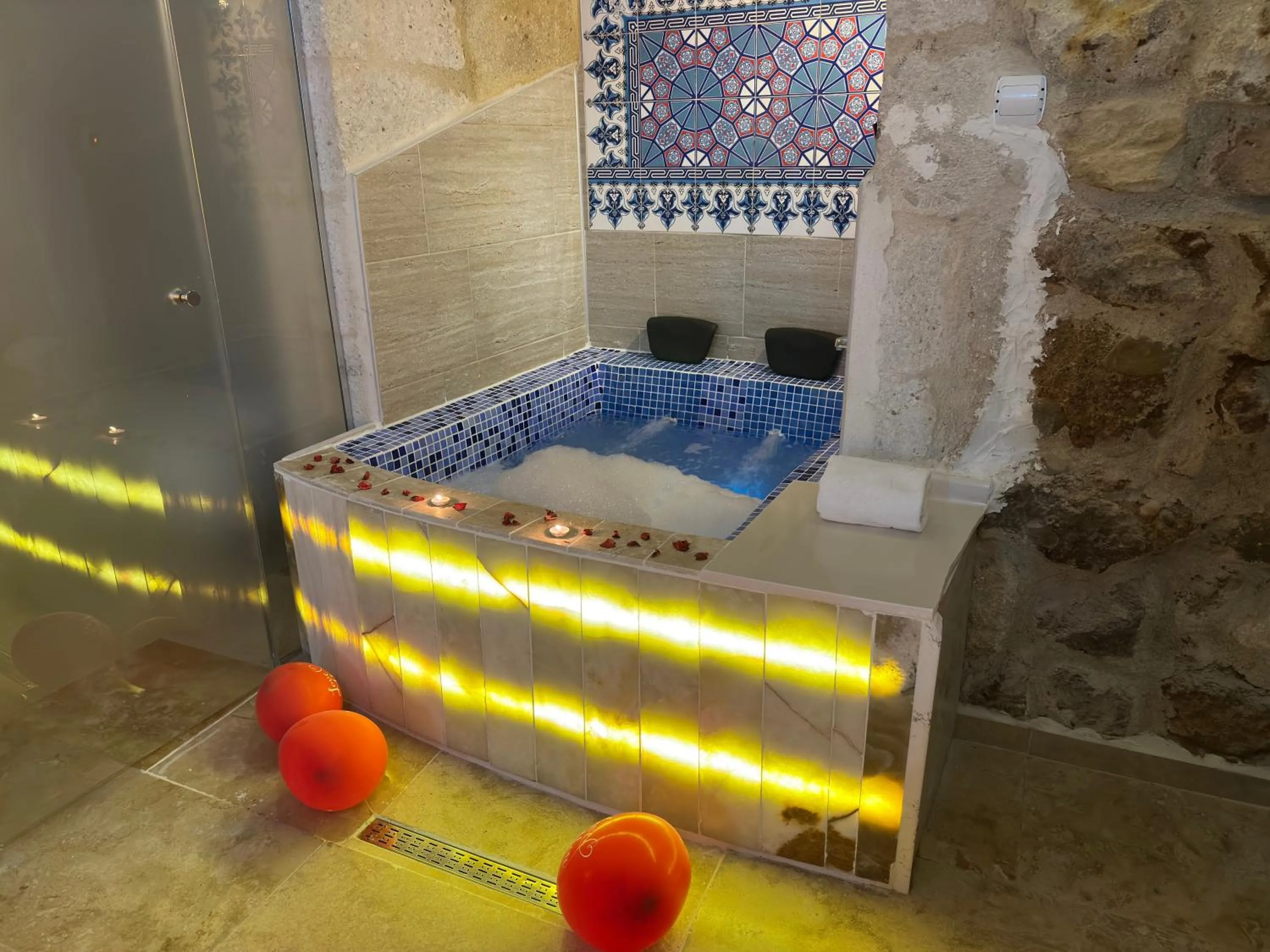 Zuwinasa House Hotel