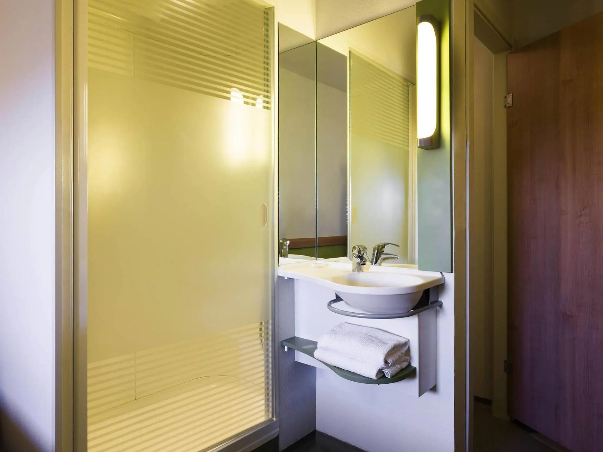 Bedroom in Ibis Budget Sevilla Aeropuerto