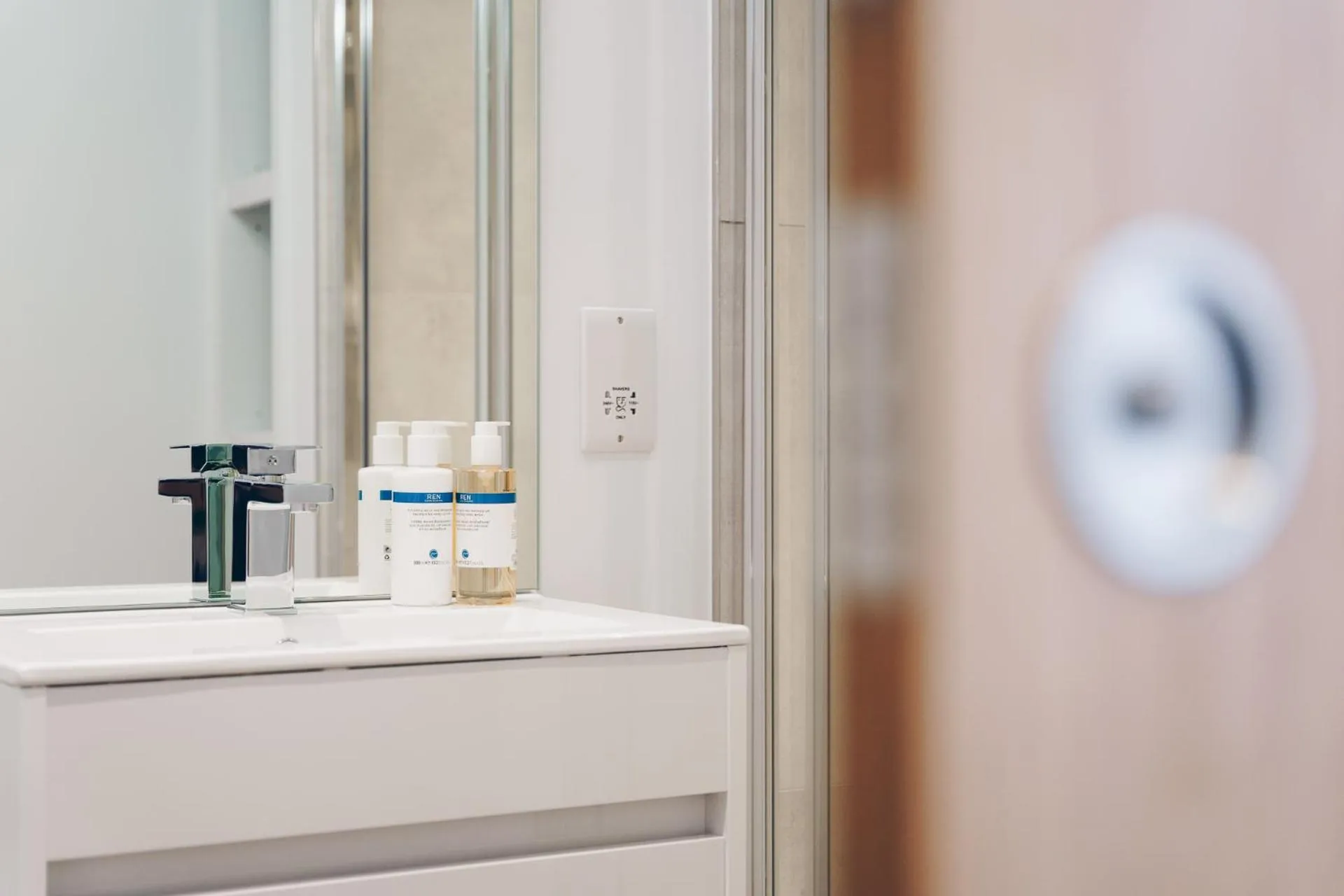 Bathroom in South Street Apartments
