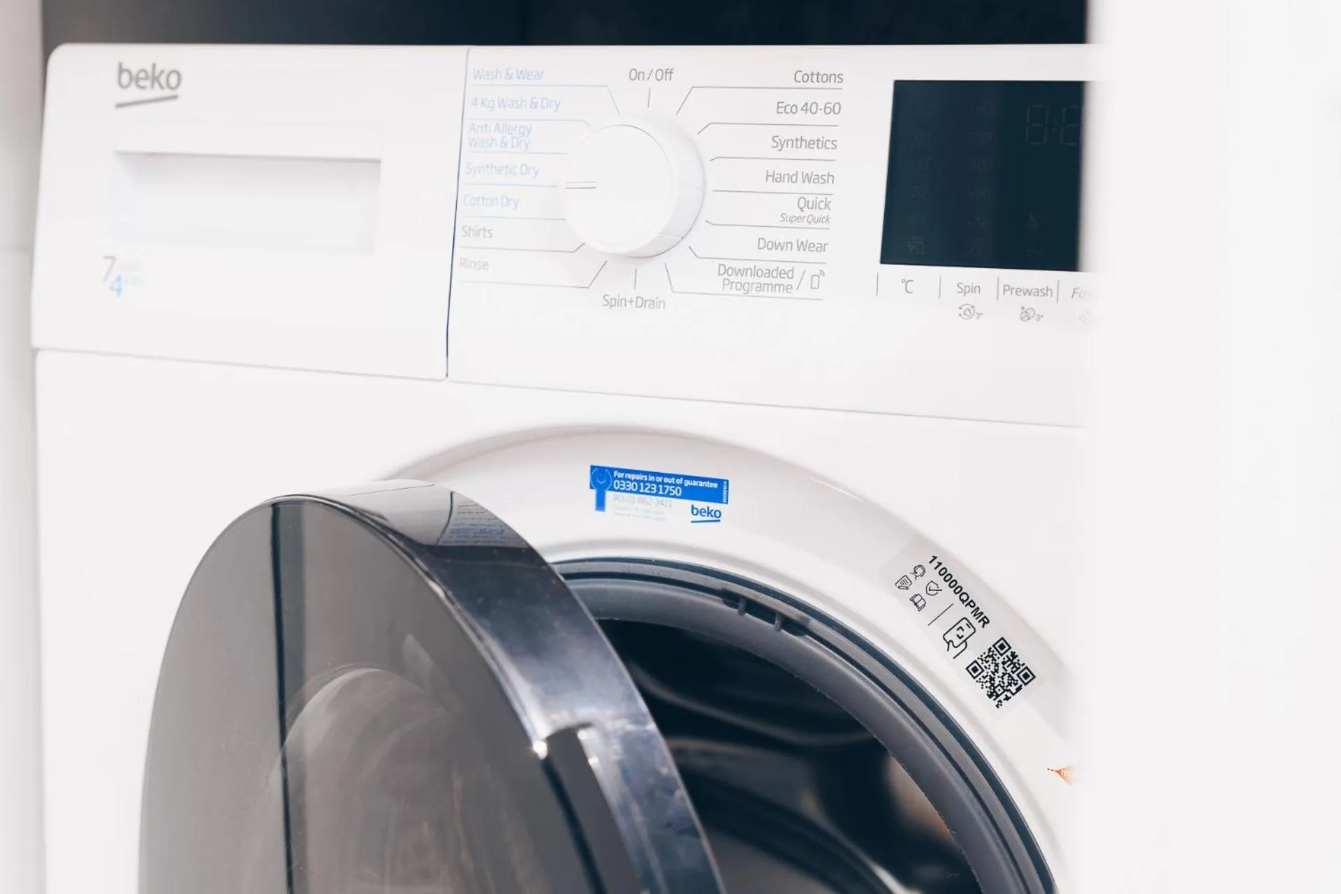 washing machine in South Street Apartments