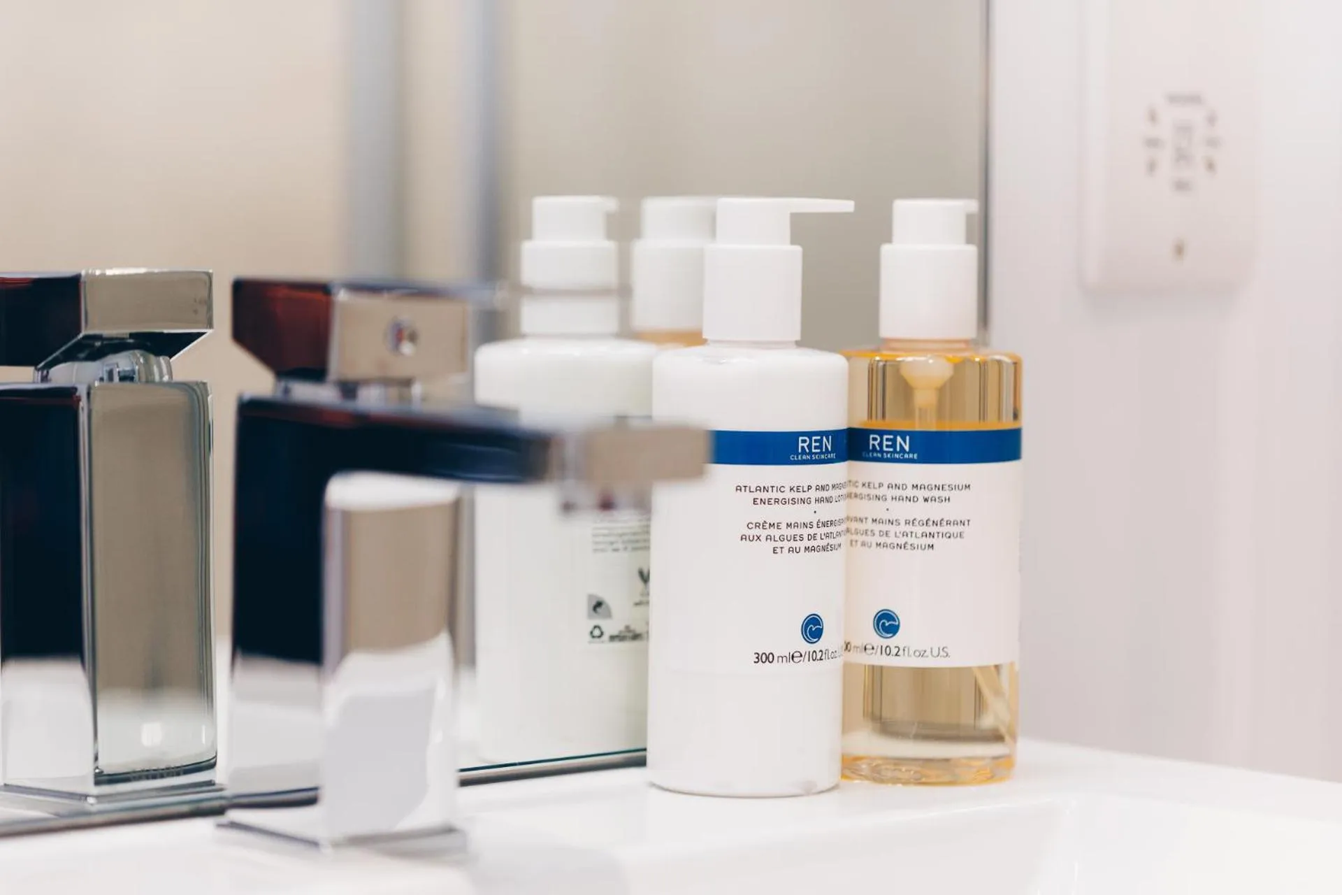 Decorative detail in South Street Apartments