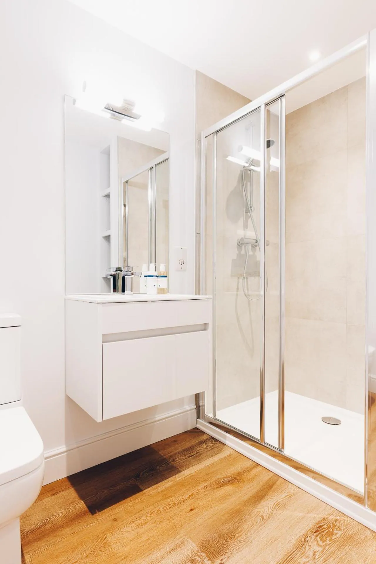 Bathroom in South Street Apartments