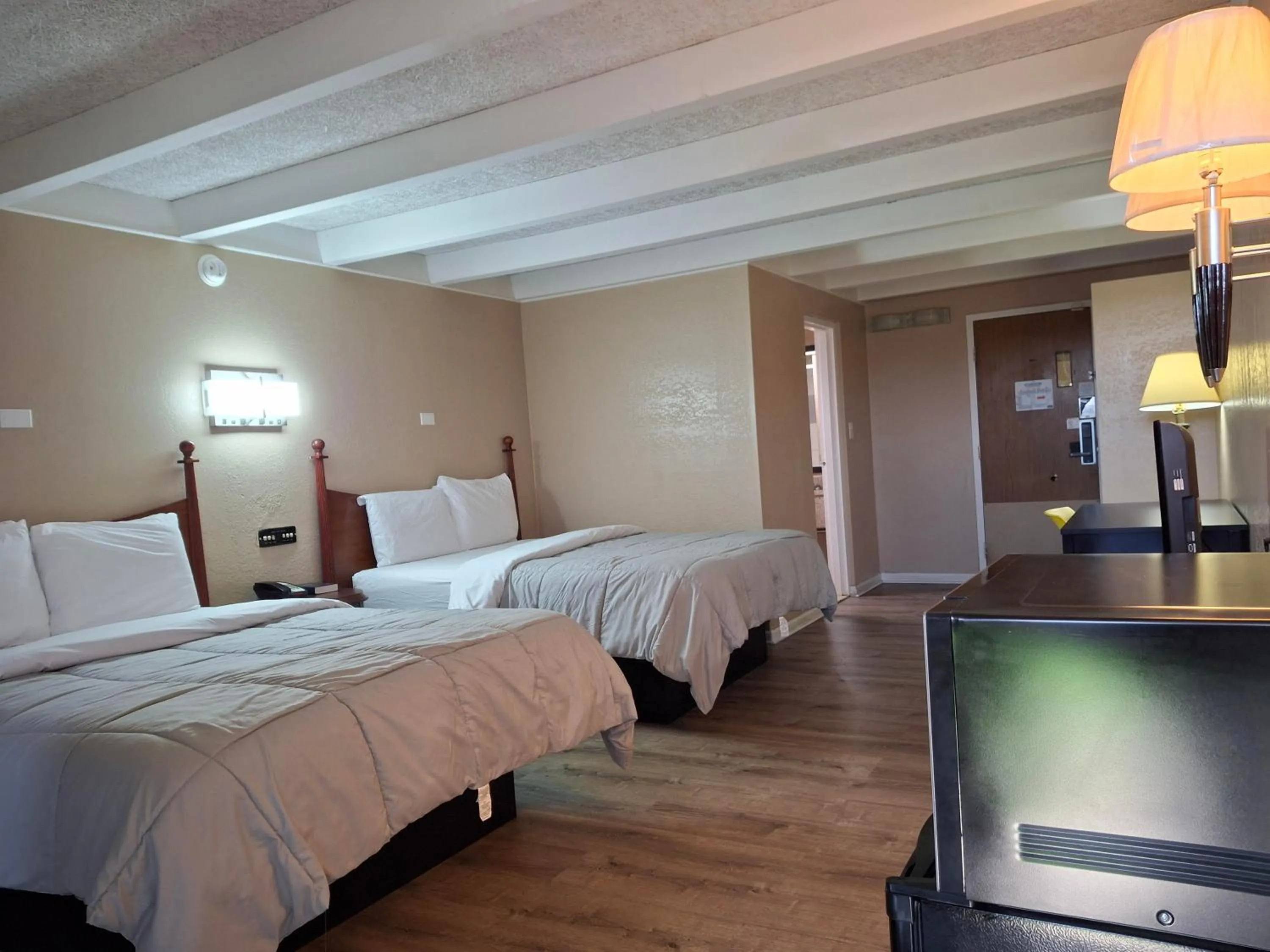 TV and multimedia, Bed in Hotel Weston