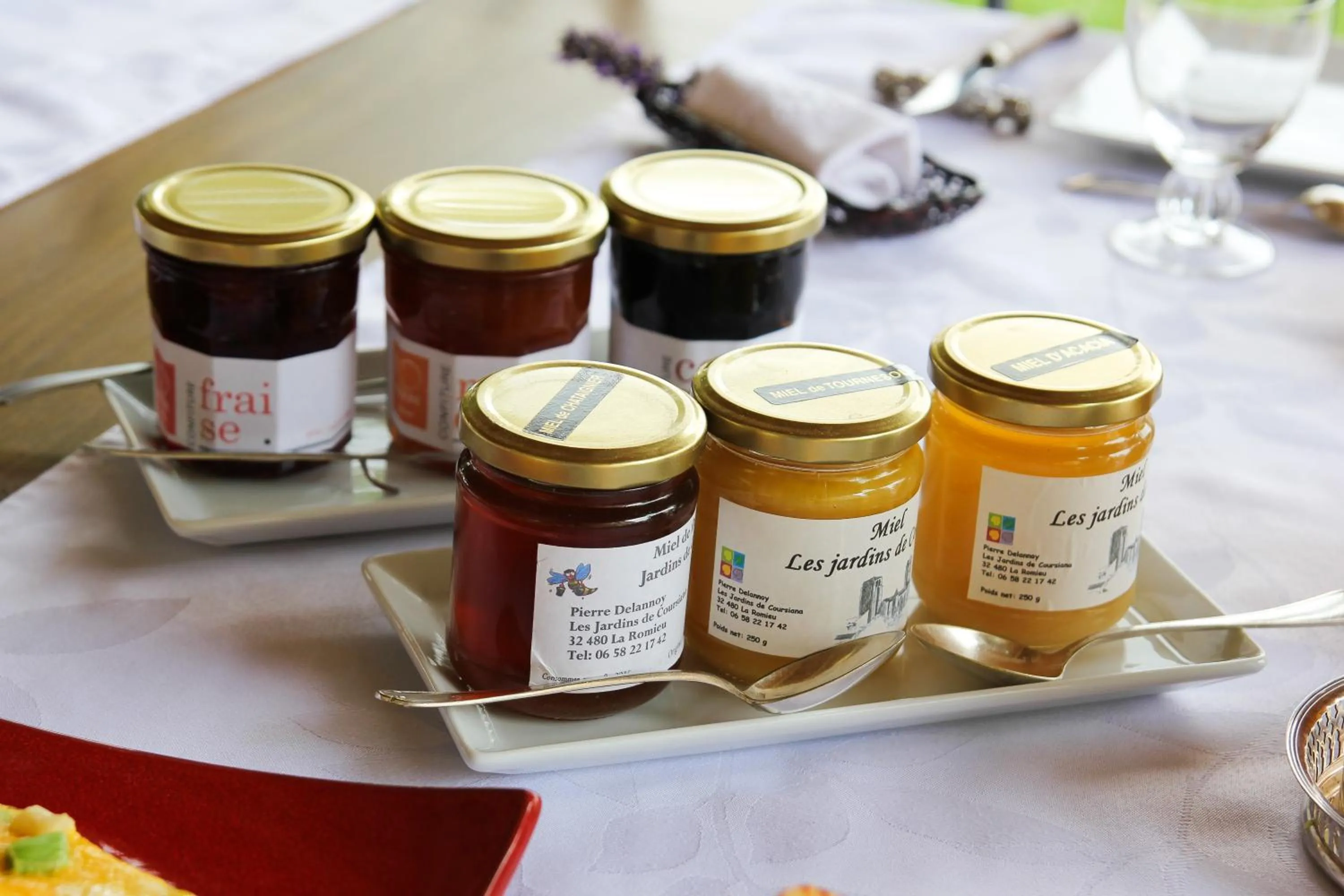 Food in Chambres d'hôtes Domaine de Nazère