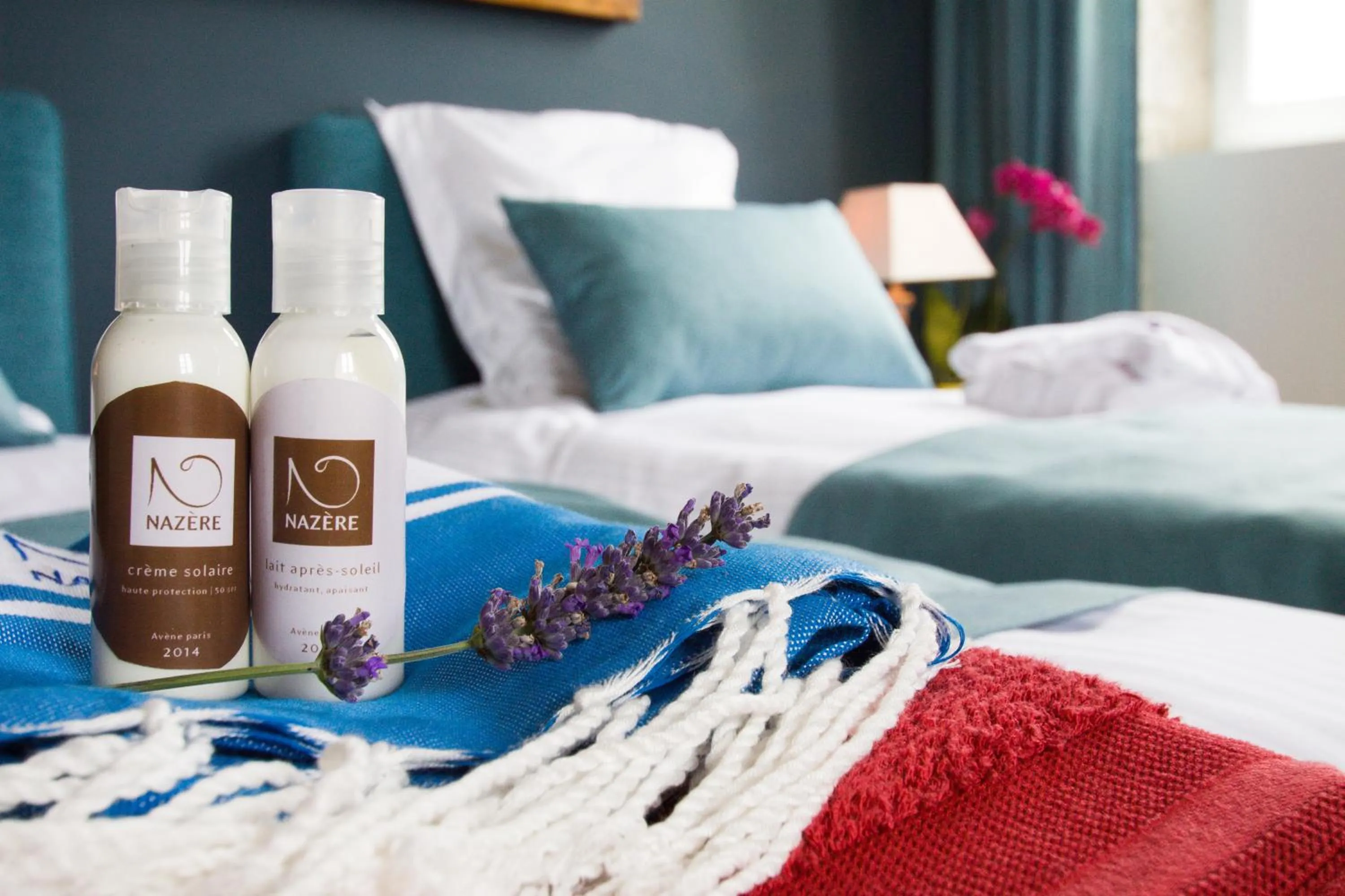 Bed in Chambres d'hôtes Domaine de Nazère