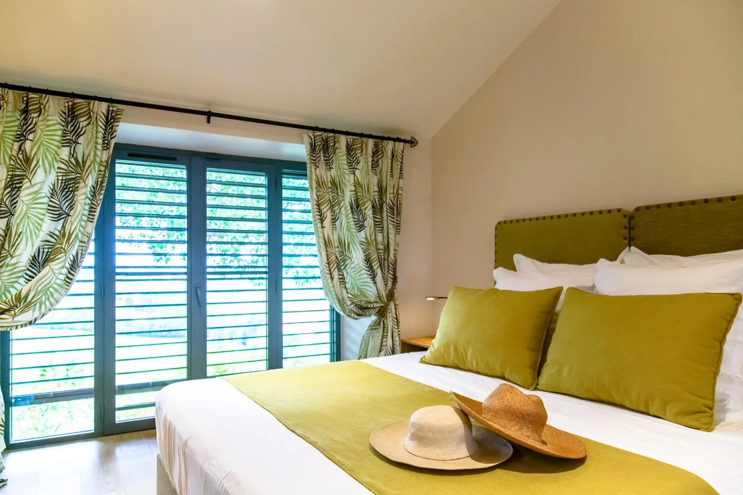 Bed in Chambres d'hôtes Domaine de Nazère