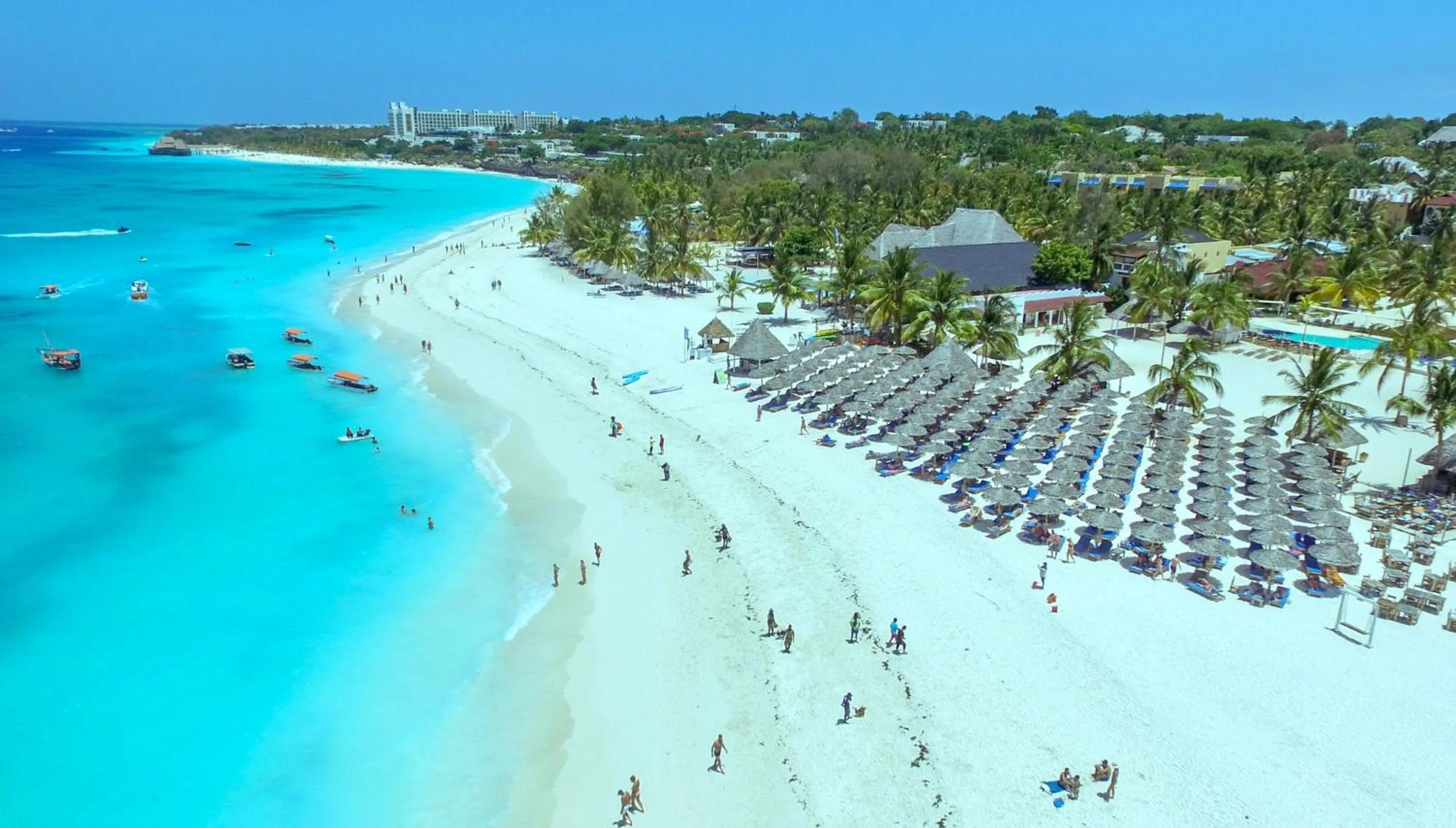 Beach in Kendwa Rocks Hotel