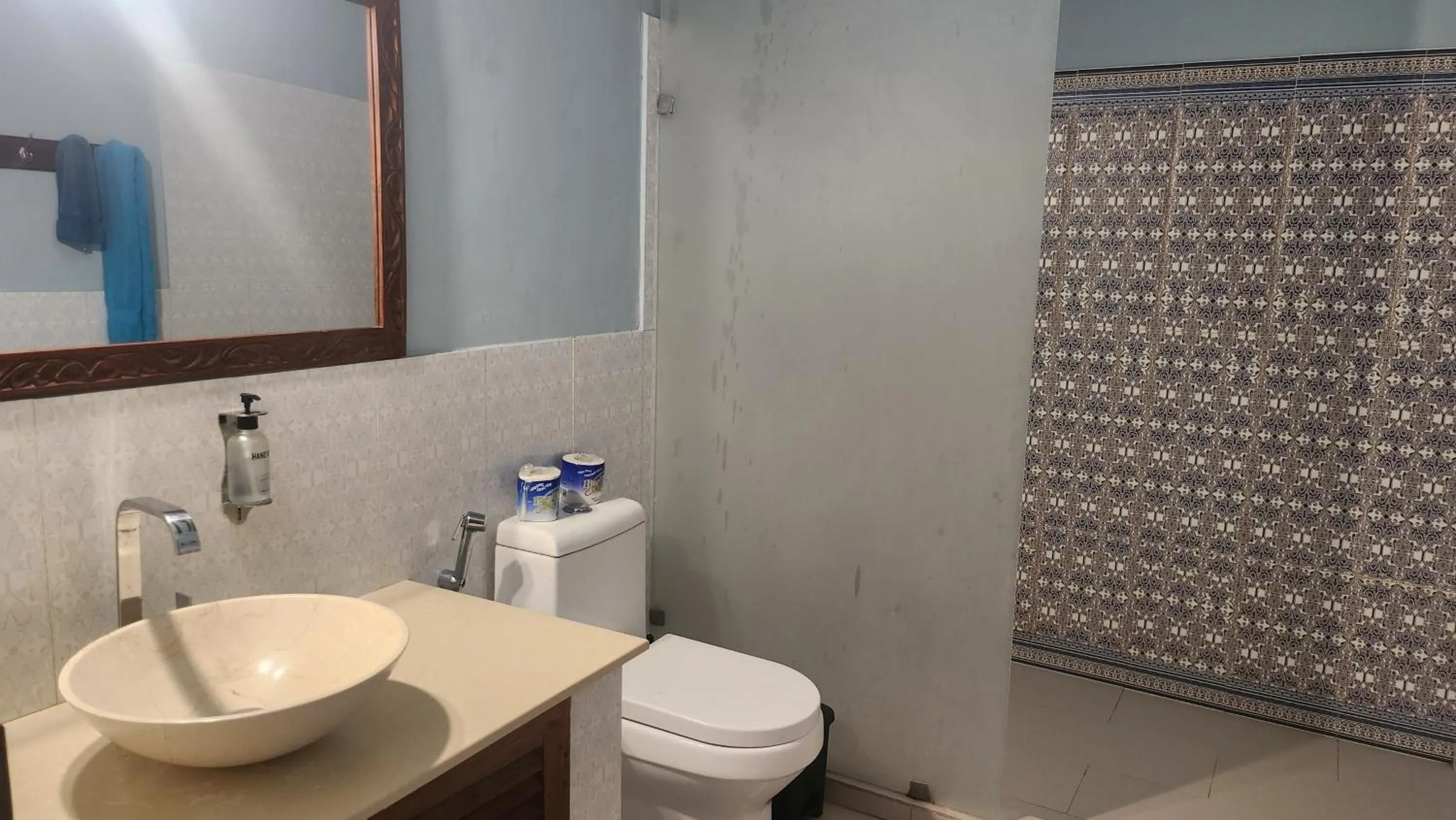 Toilet in Kendwa Rocks Hotel