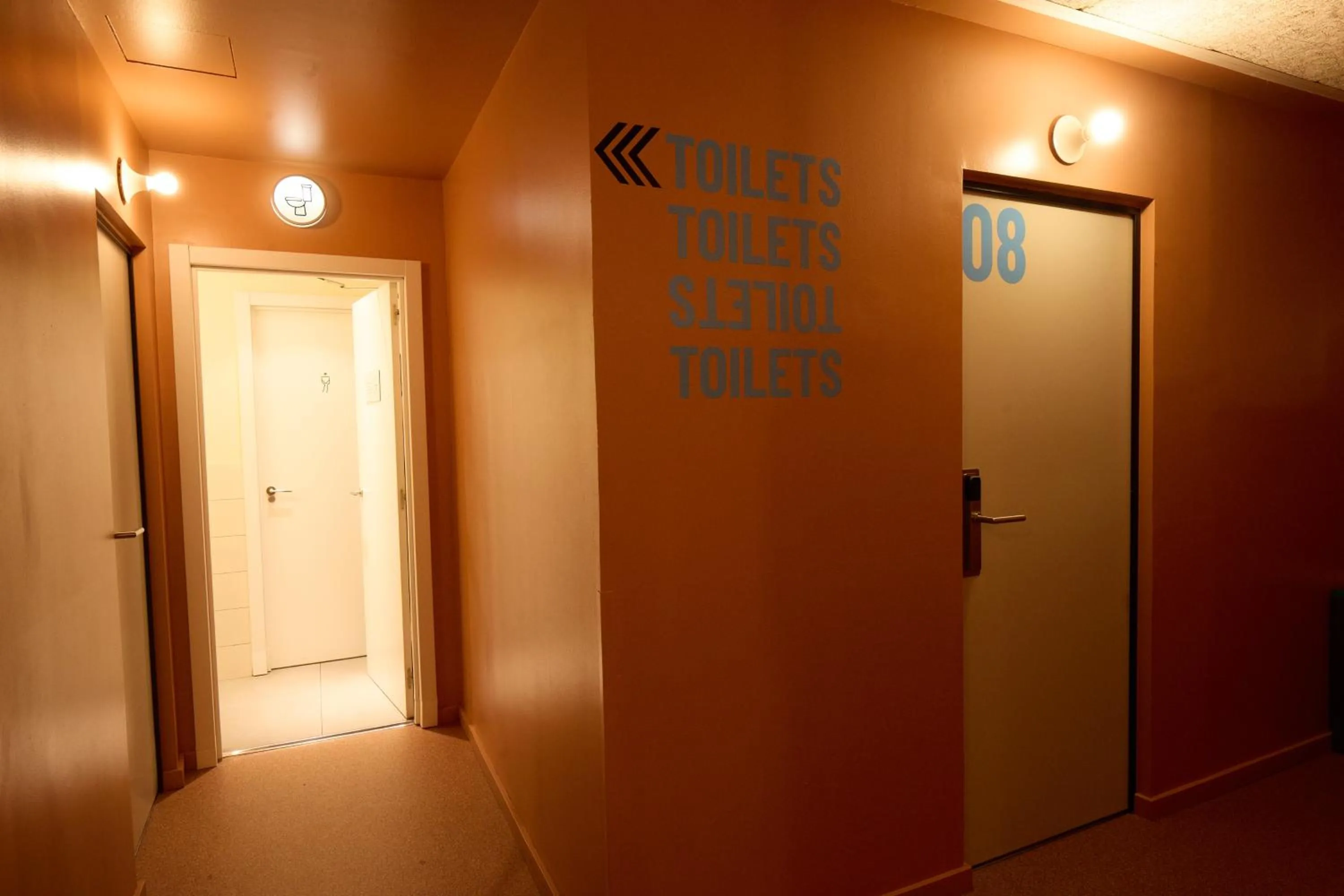 Area and facilities in Latroupe Poblenou Beach