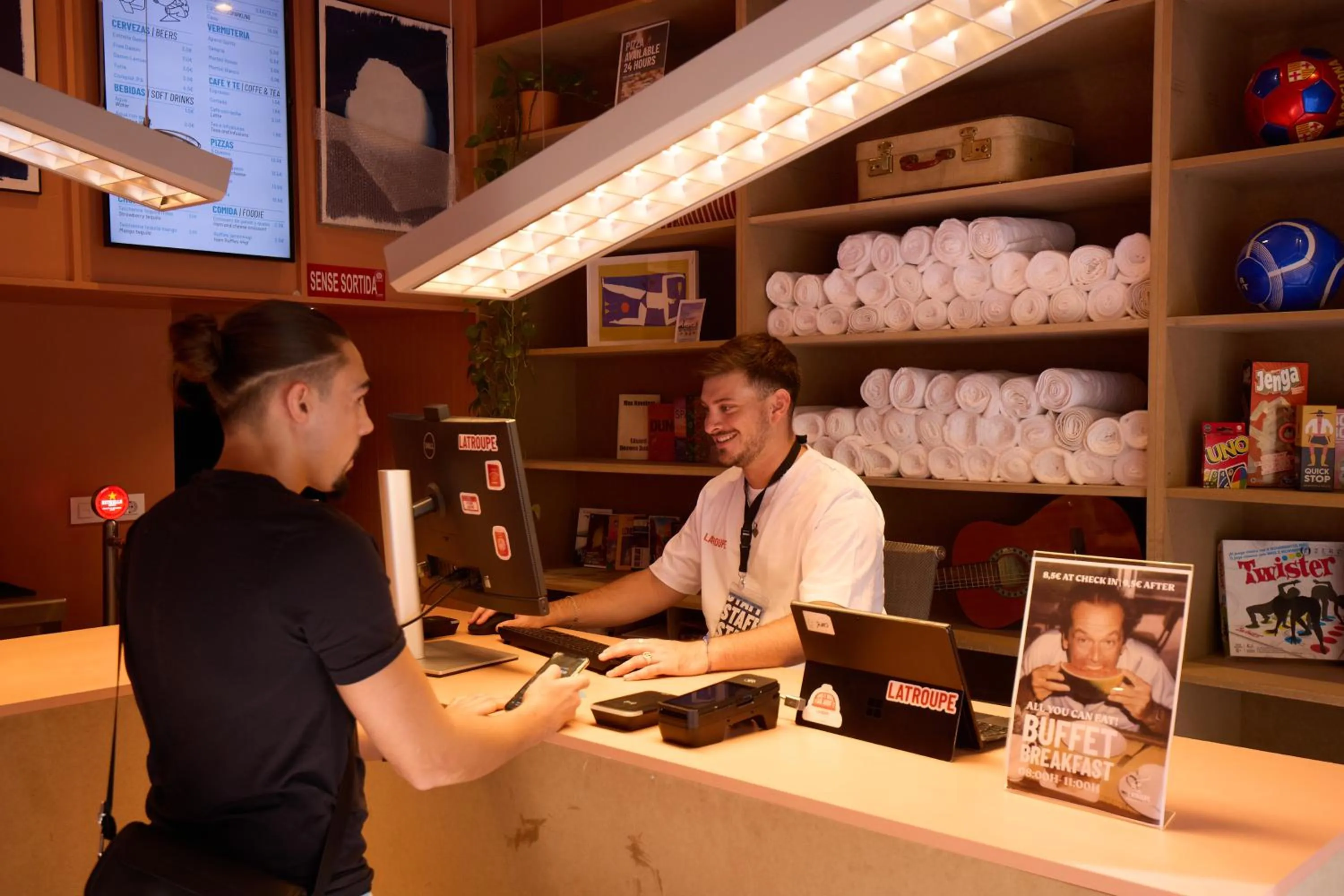 Lobby or reception in Latroupe Poblenou Beach