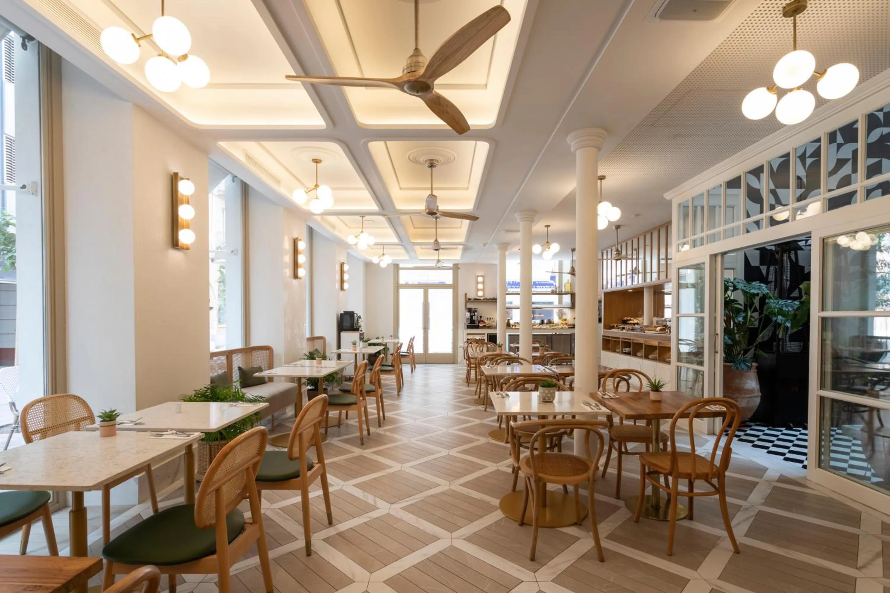 Restaurant/places to eat in ICON Malabar