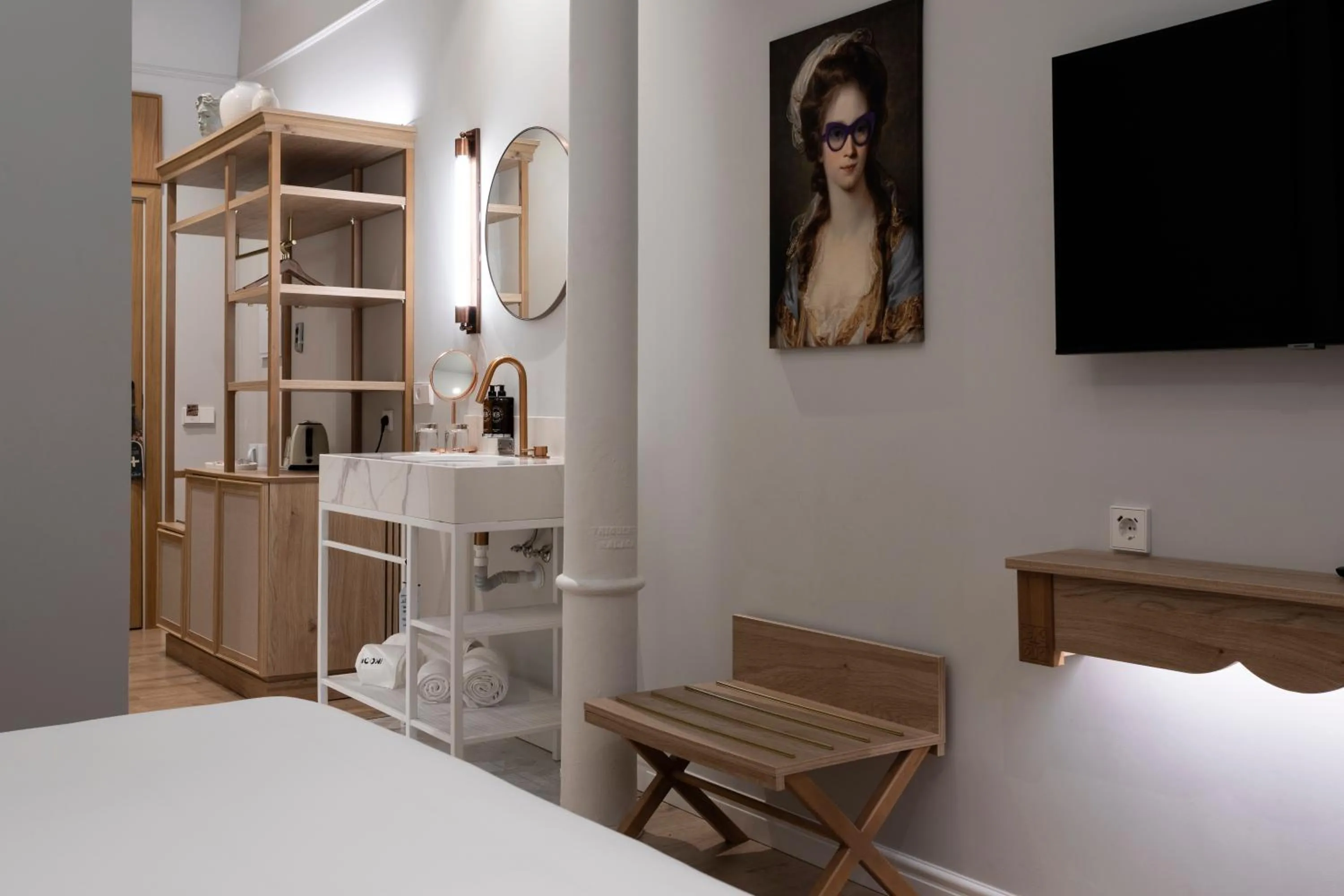 Double Room - single occupancy in ICON Malabar