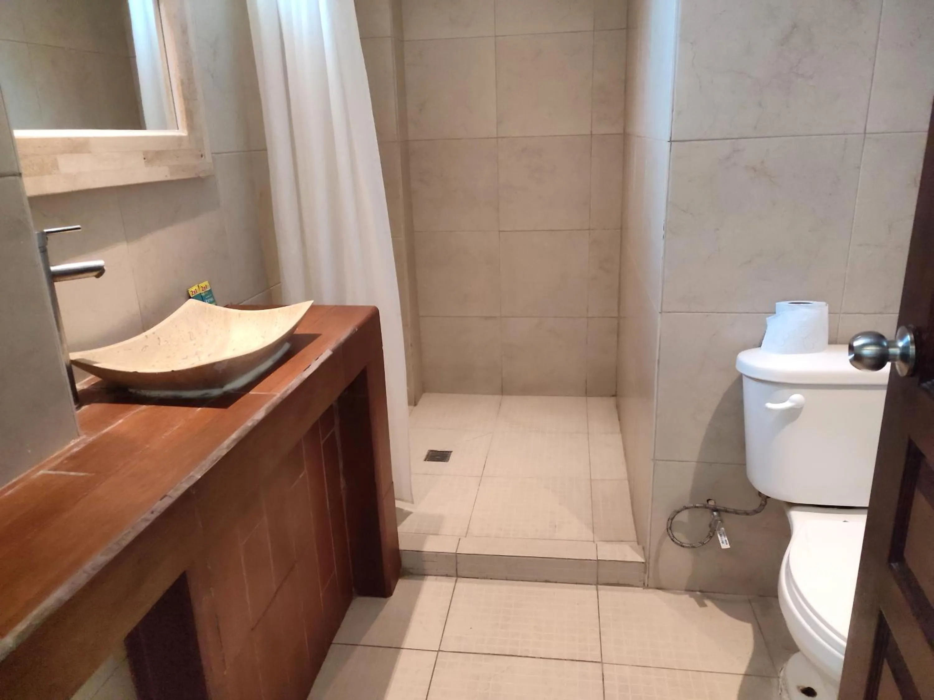 Shower in Ashly Boulevard