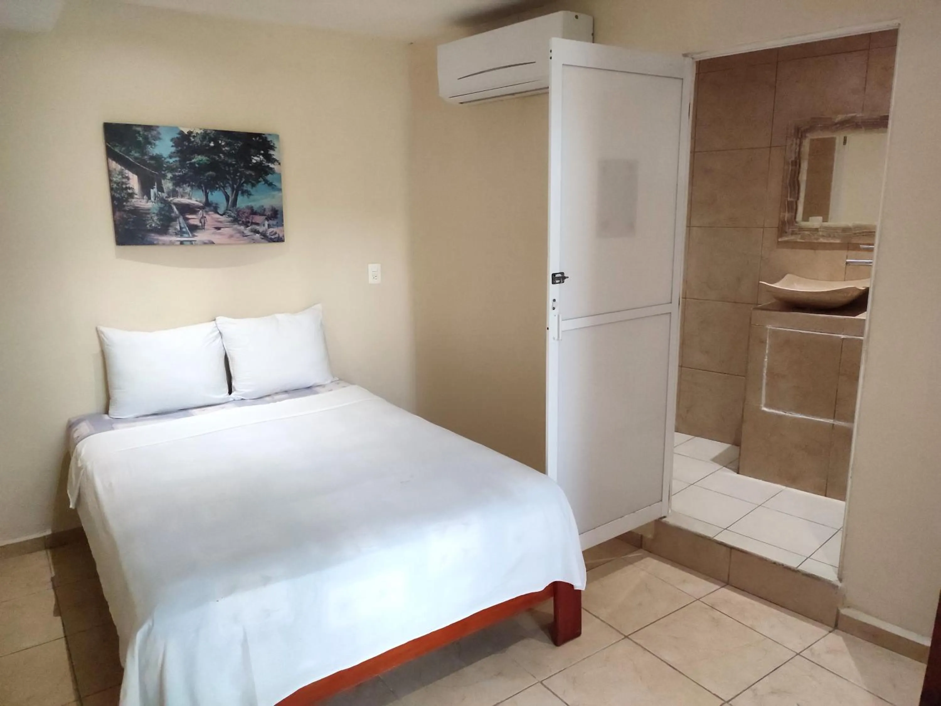 Bed in Ashly Boulevard