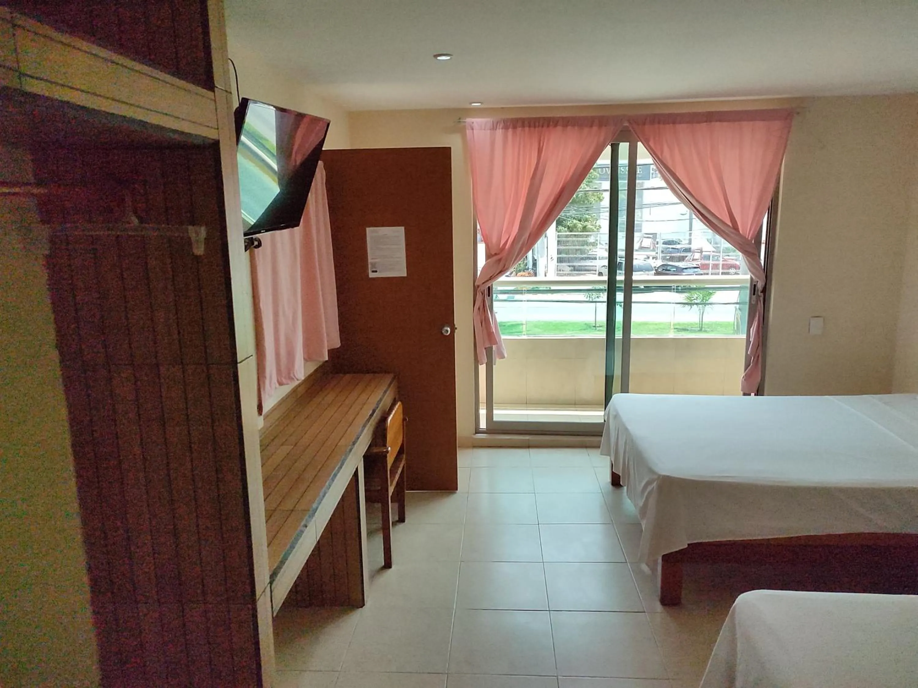 Bed in Ashly Boulevard