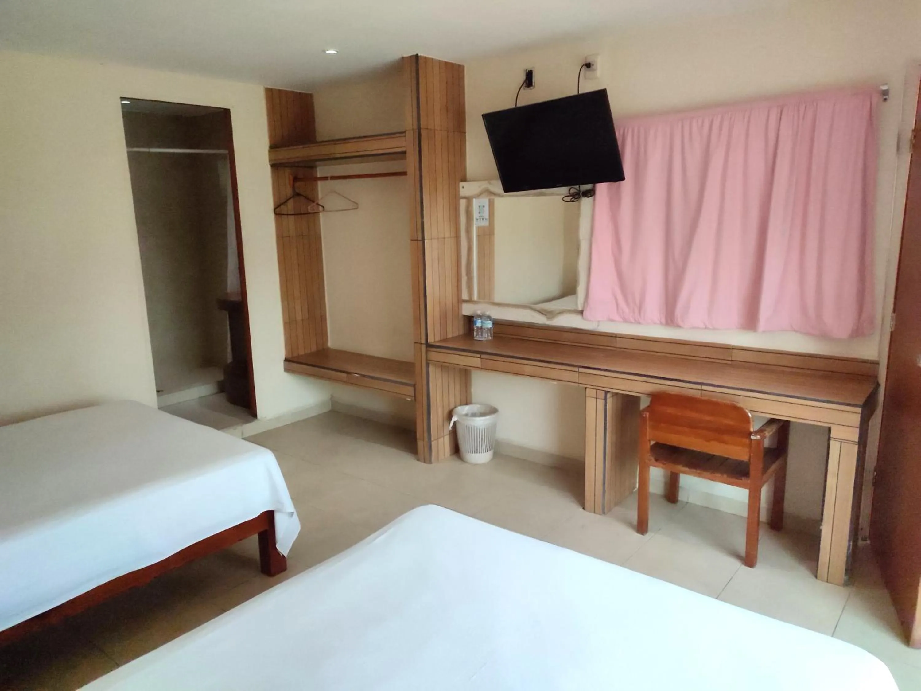 Bed in Ashly Boulevard