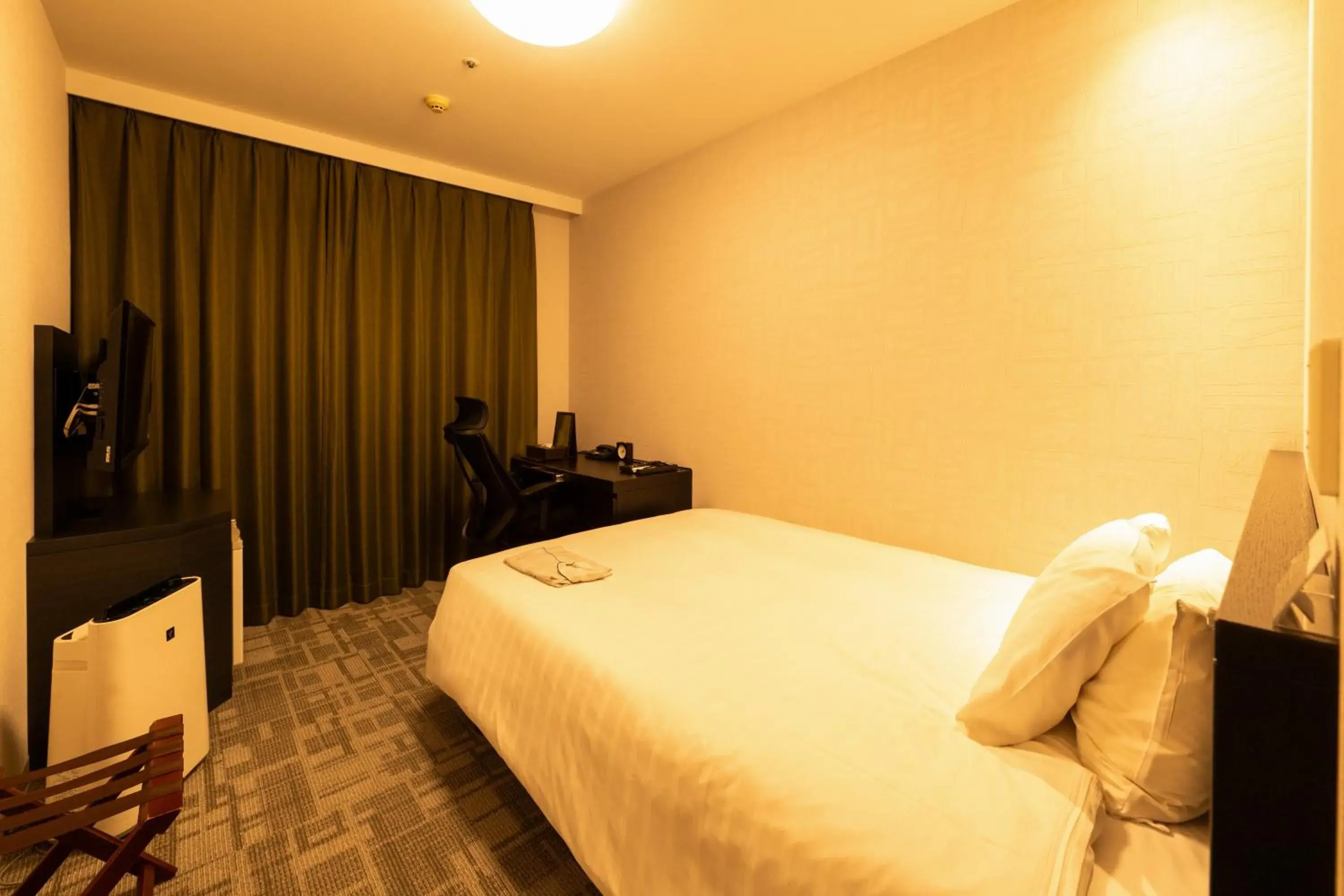 Standard Double Room - Non-Smoking in Richmond Hotel Kagoshima Tenmonkan Standard Double Room - Non-Smoking in Richmond Hotel Kagoshima Tenmonkan