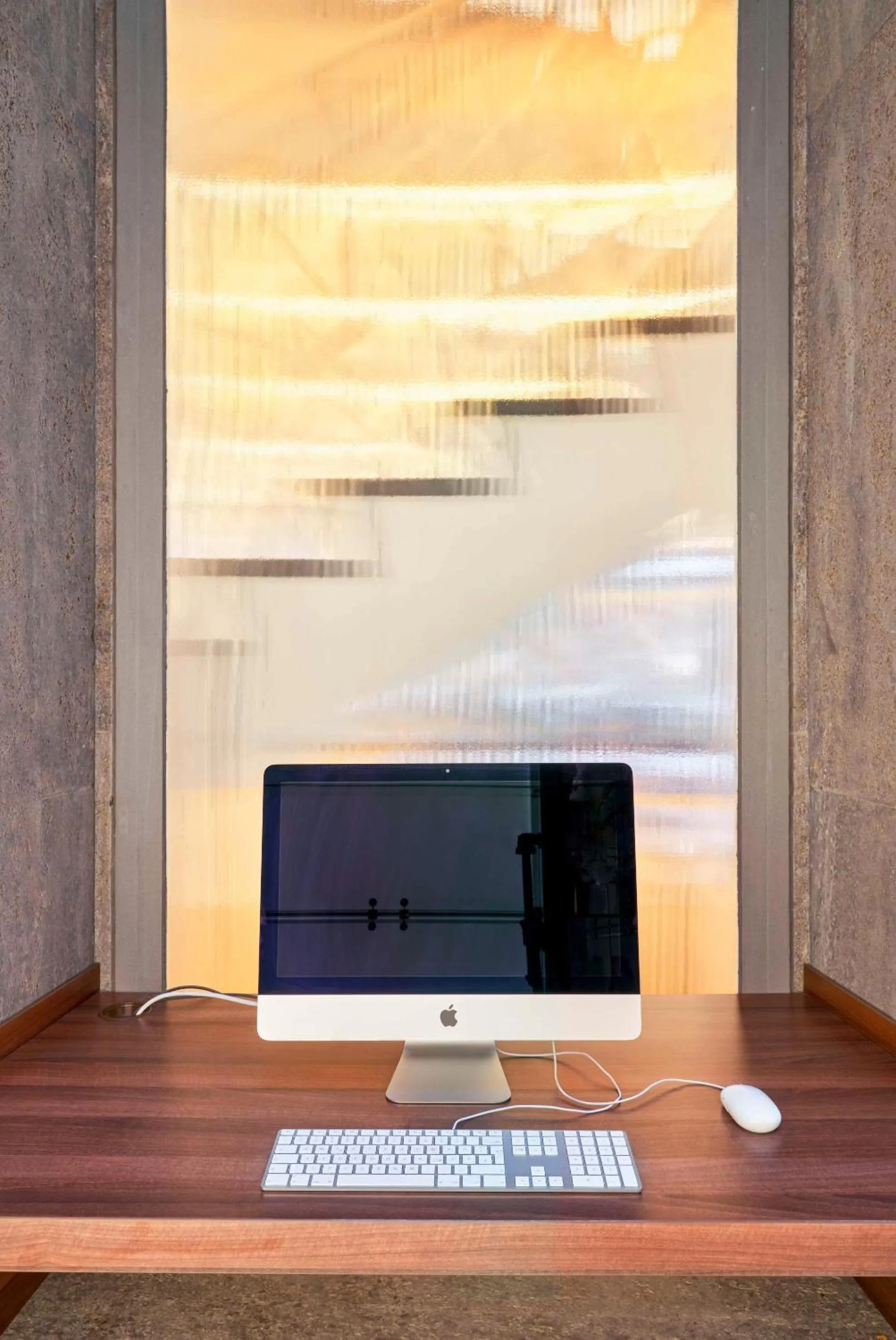 TV and multimedia in Flemings Selection Hotel Frankfurt-City