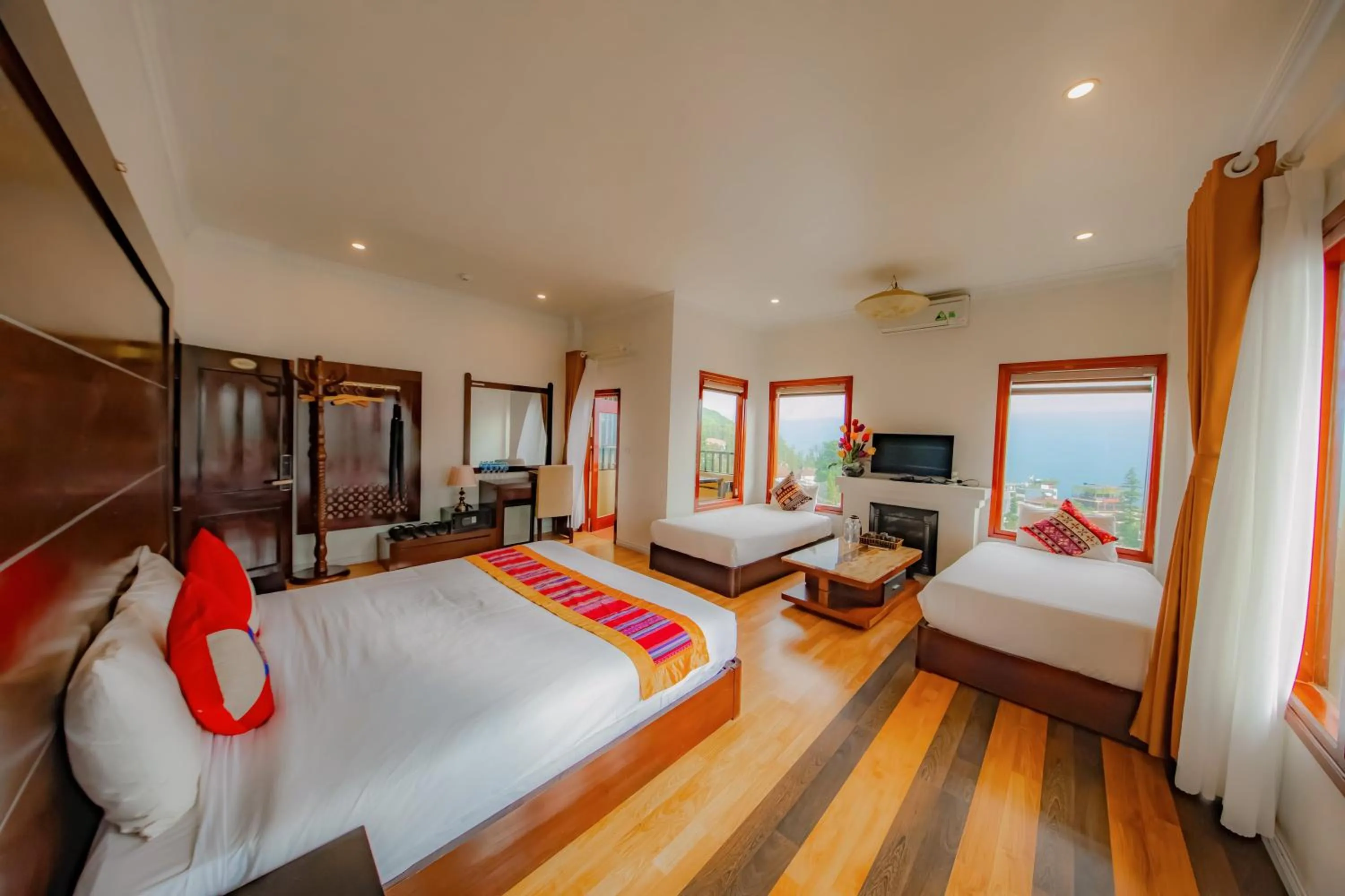 Bed in Sapa Elite Hotel