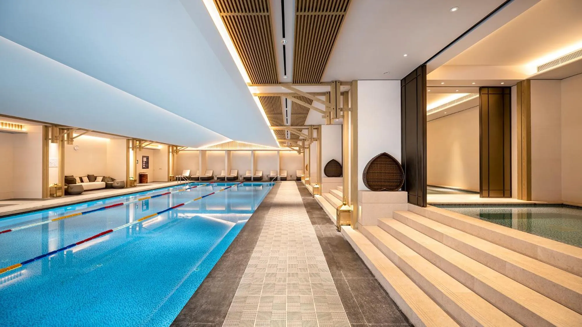 Mumian Chengdu Dong'an Lake