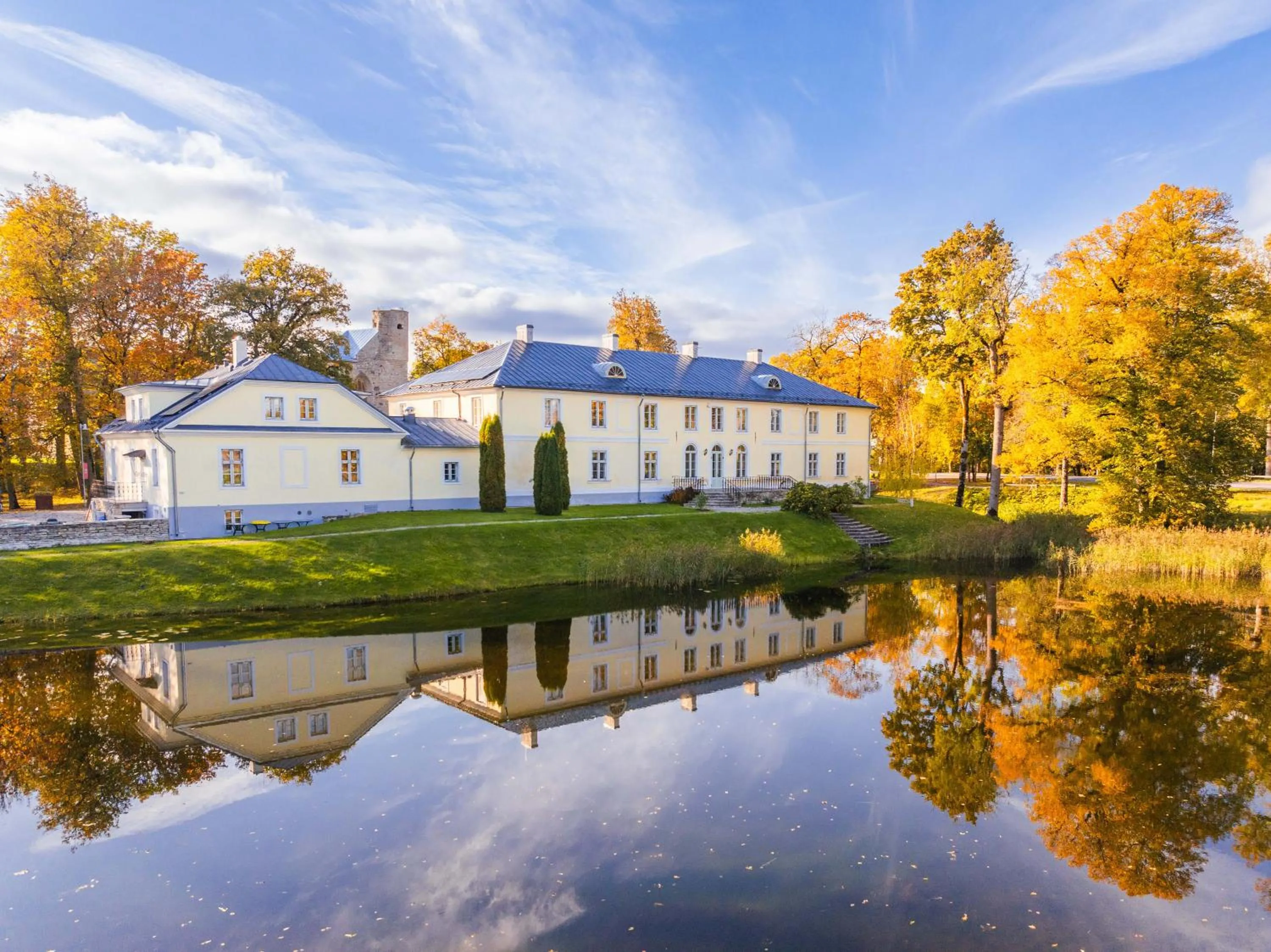 Property building in Padise Manor