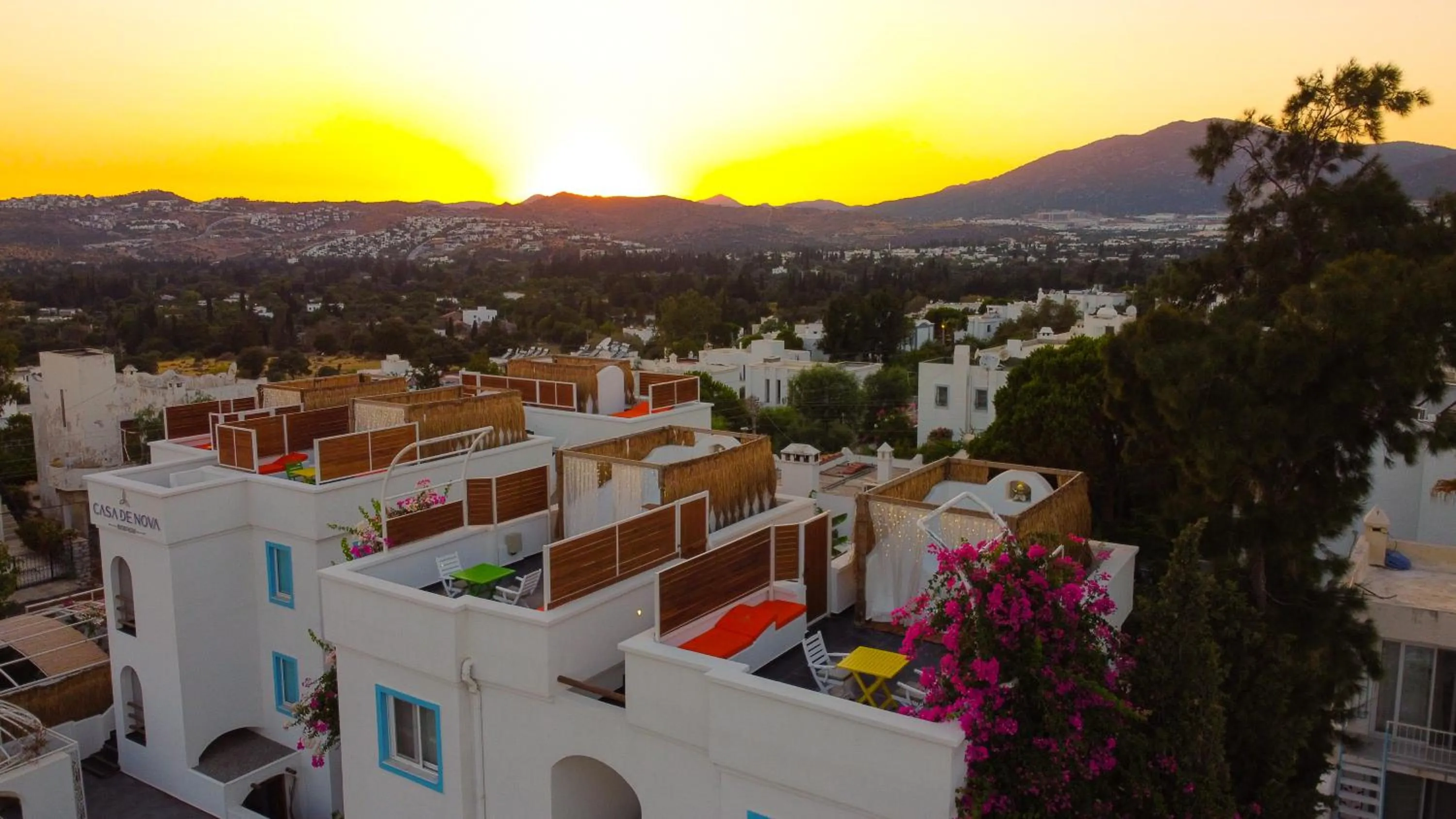 Property building in Casa De Nova Hotel