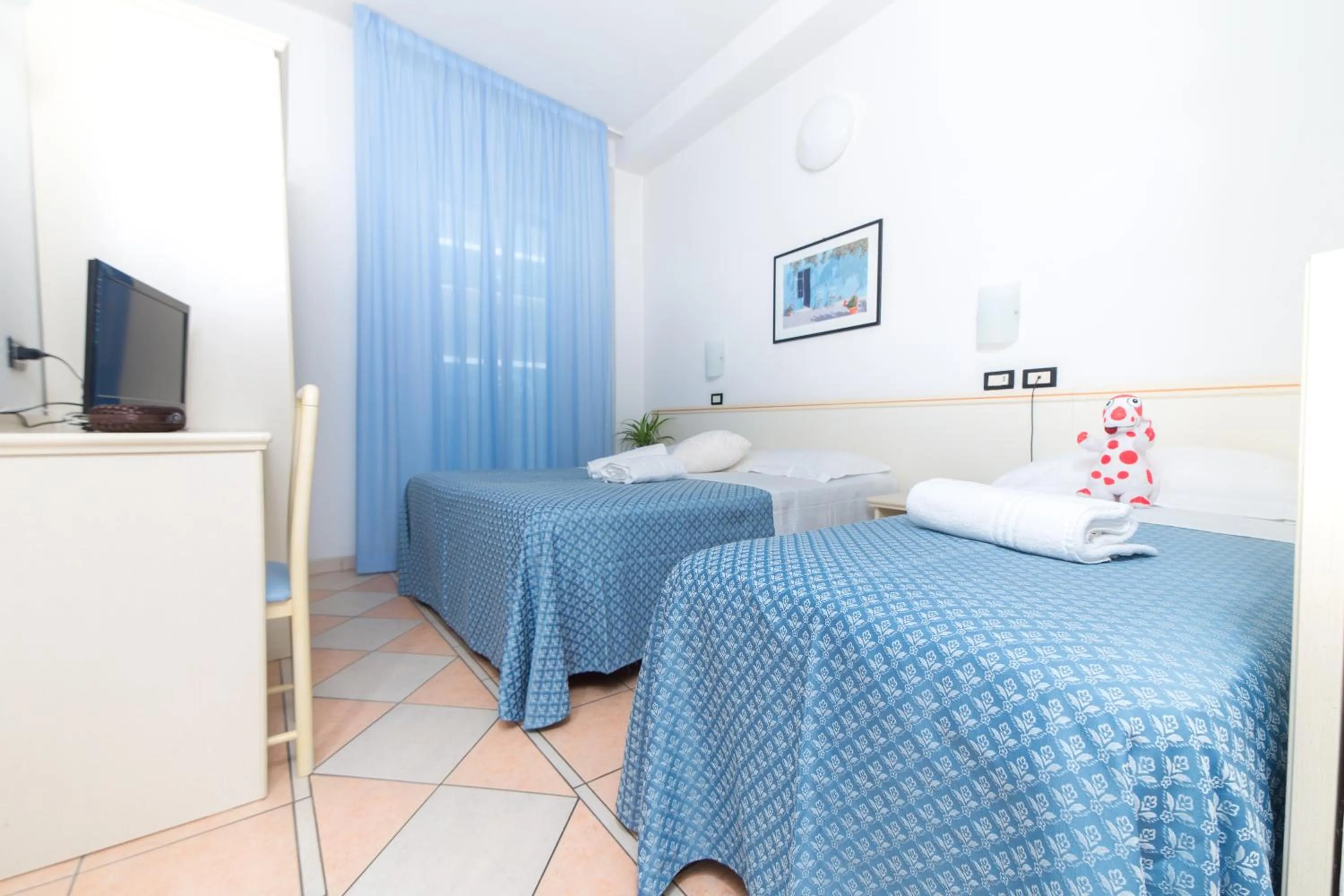 Photo of the whole room, Bed in Hotel Elite Cattolica