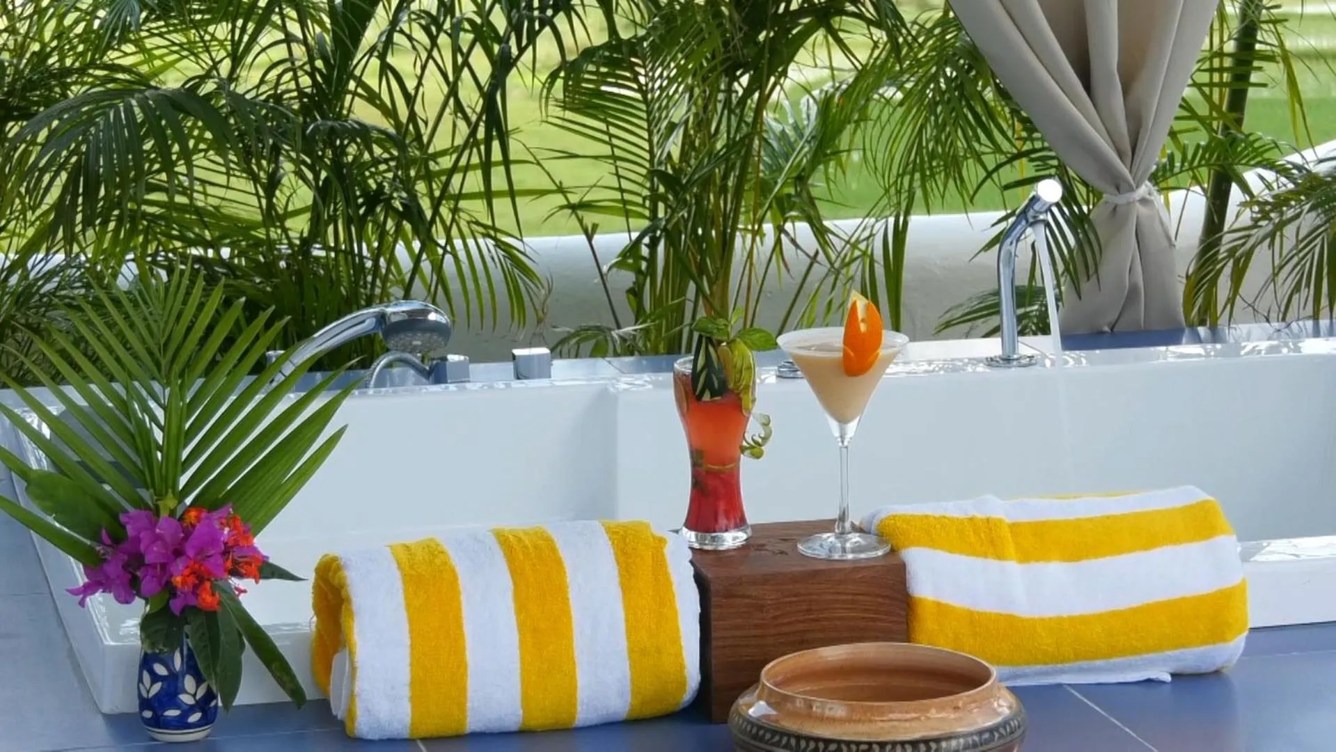 Seating area in Annaratna Resorts